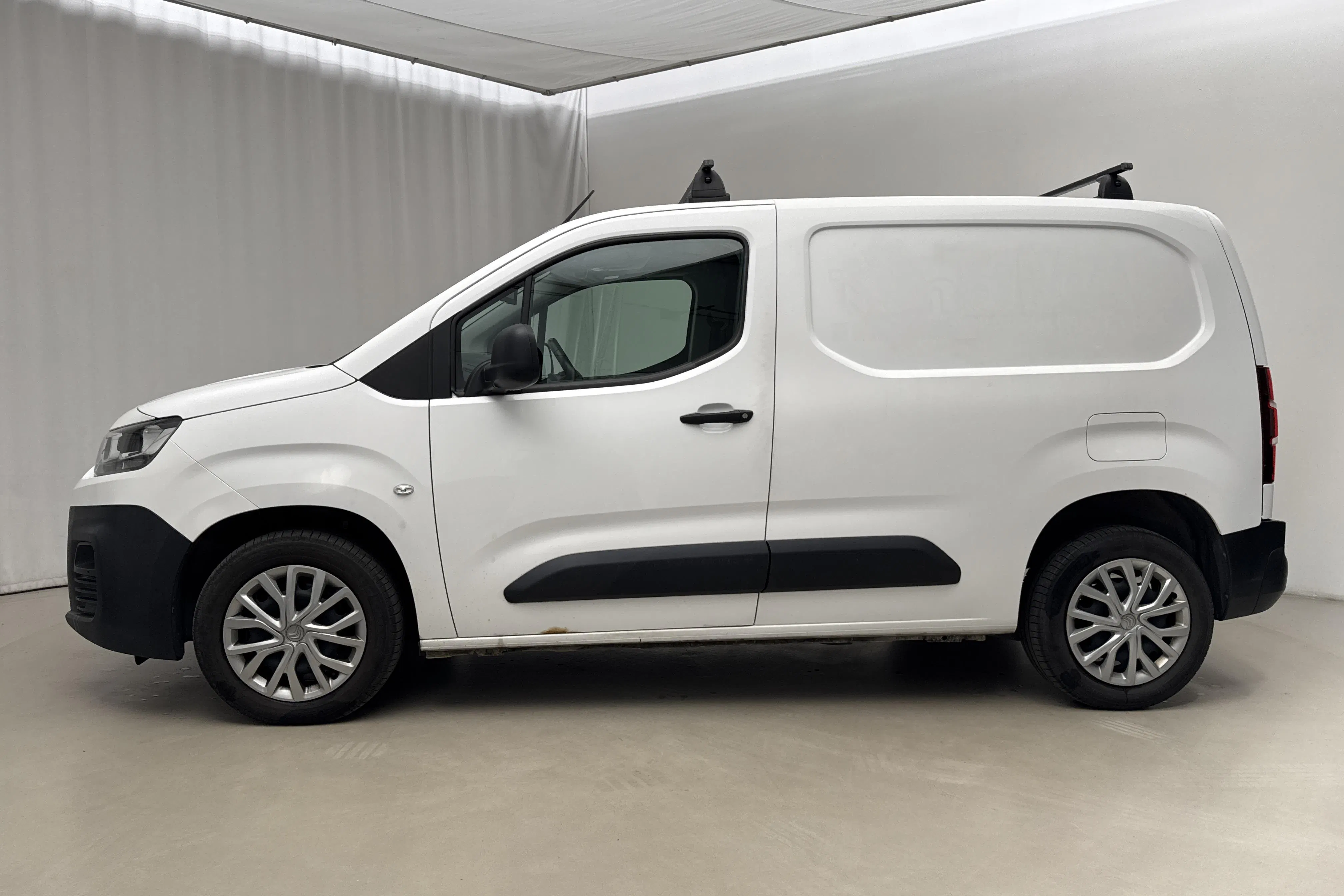 Presentation photo 2 of 16: Citroën Berlingo 1.5 BlueHDi Skåp (130hk) - 68 430 km - Automatic - white - 2020