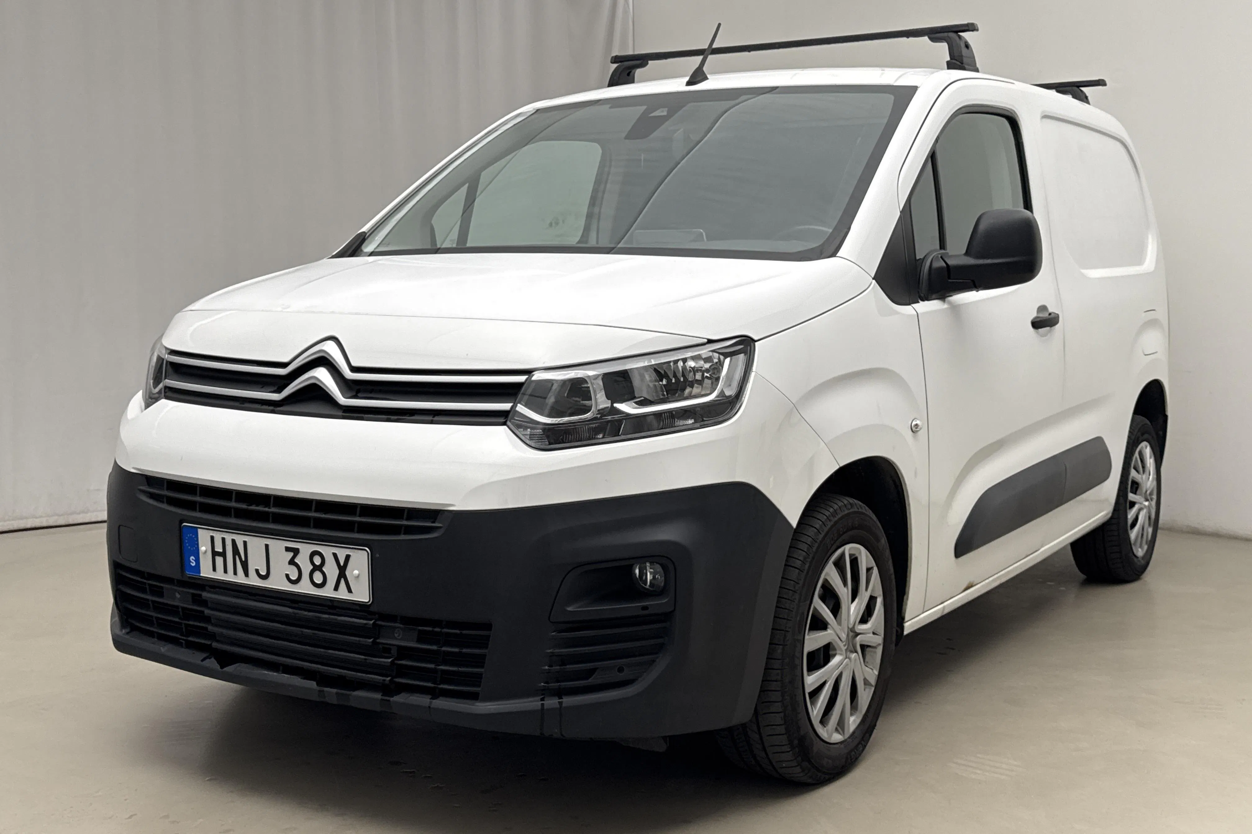 Presentation photo 1 of 16: Citroën Berlingo 1.5 BlueHDi Skåp (130hk) - 68 430 km - Automatic - white - 2020