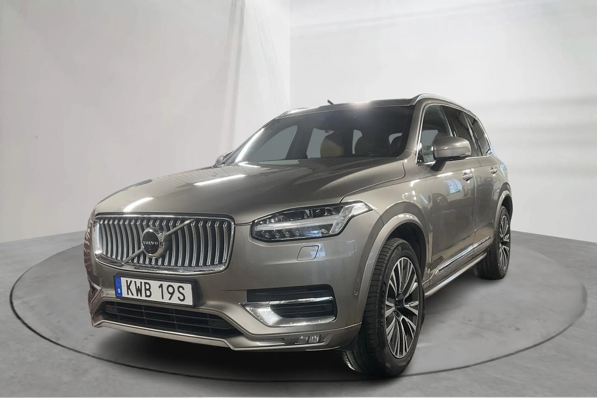Presentation photo 1 of 27: Volvo XC90 B5 Mildhybrid, Diesel AWD (235hk) - 113 420 km - Automatic - gray - 2021