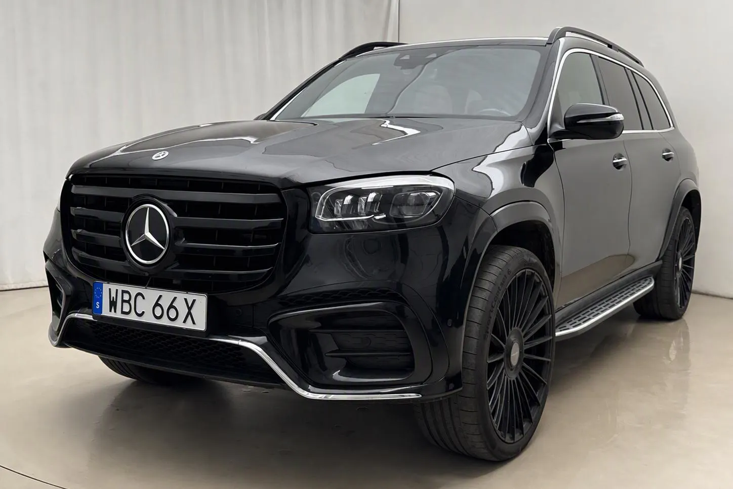 Presentationsfoto 1 av 22: Mercedes GLS 450 d 4MATIC X167 (367hk) - 4 021 mil - Automat - svart - 2024