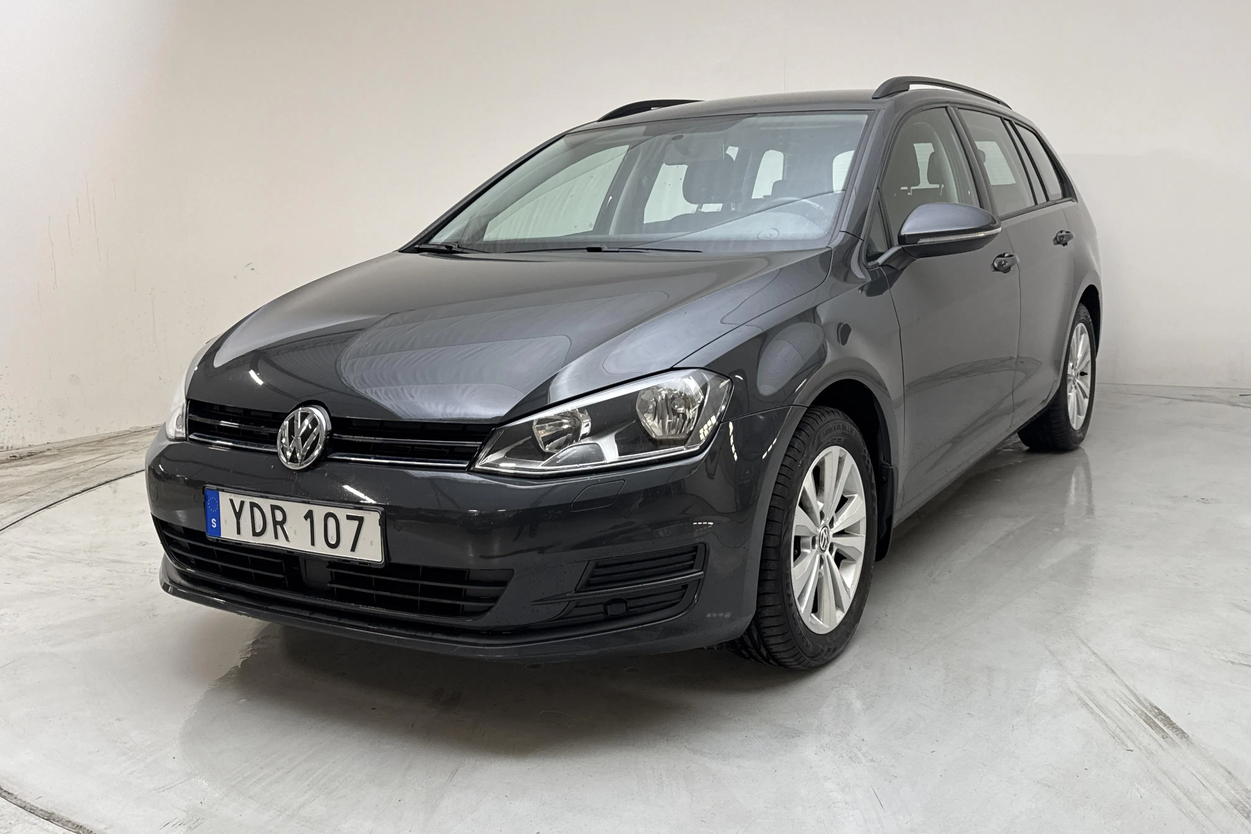 Presentation photo 1 of 12: VW Golf VII 1.4 TSI Multifuel Sportscombi (125hk) - 89 660 km - Manual - dark grey - 2016