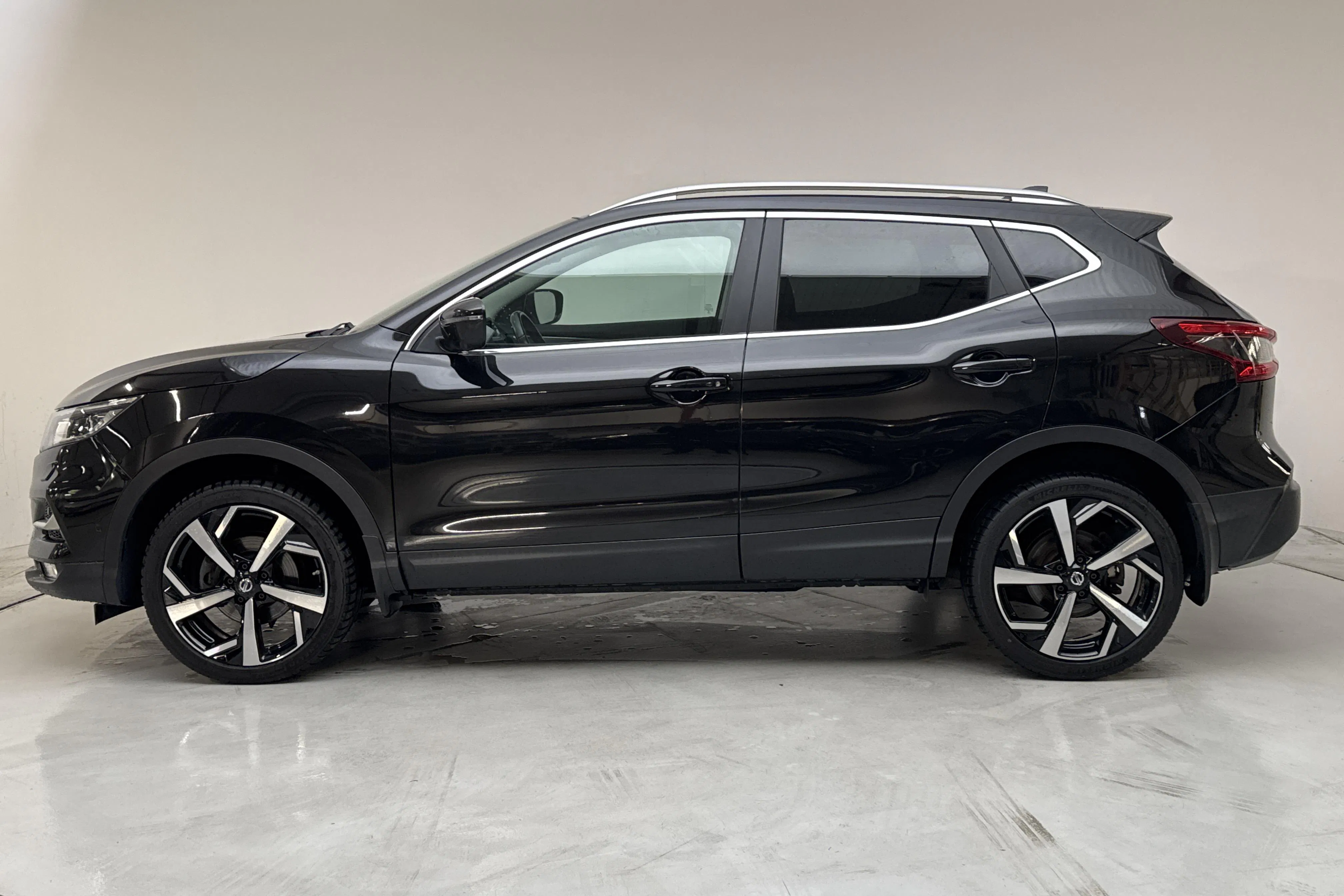 Presentationsfoto 2 av 15: Nissan Qashqai 1.5 dCi (110hk) - 11 814 mil - Manuell - svart - 2018