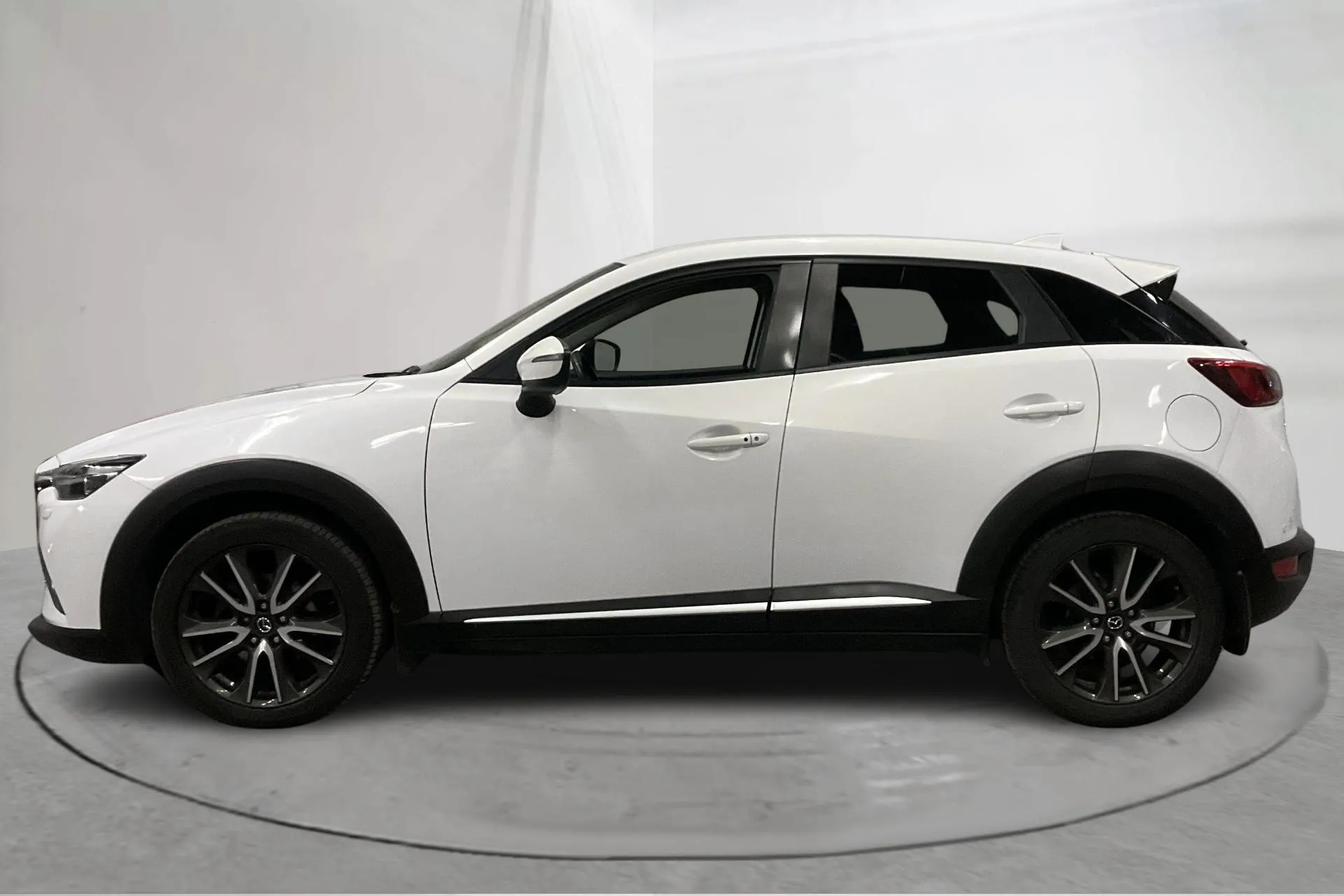 Presentation photo 2 of 15: Mazda CX-3 1.5 DE AWD (105hk) - 193 440 km - Automatic - white - 2016