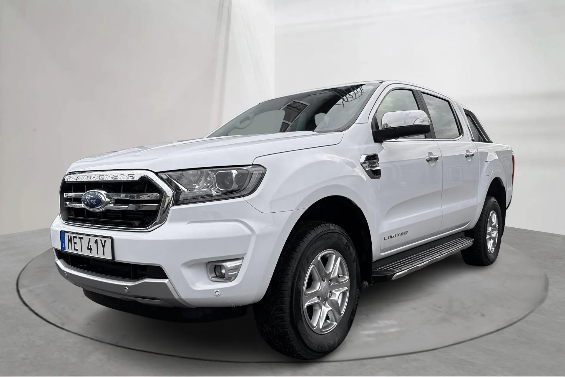 Presentationsfoto 1 av 17: Ford Ranger 2.0 TDCi 4WD (213hk) - 8 314 mil - Automat - vit - 2021