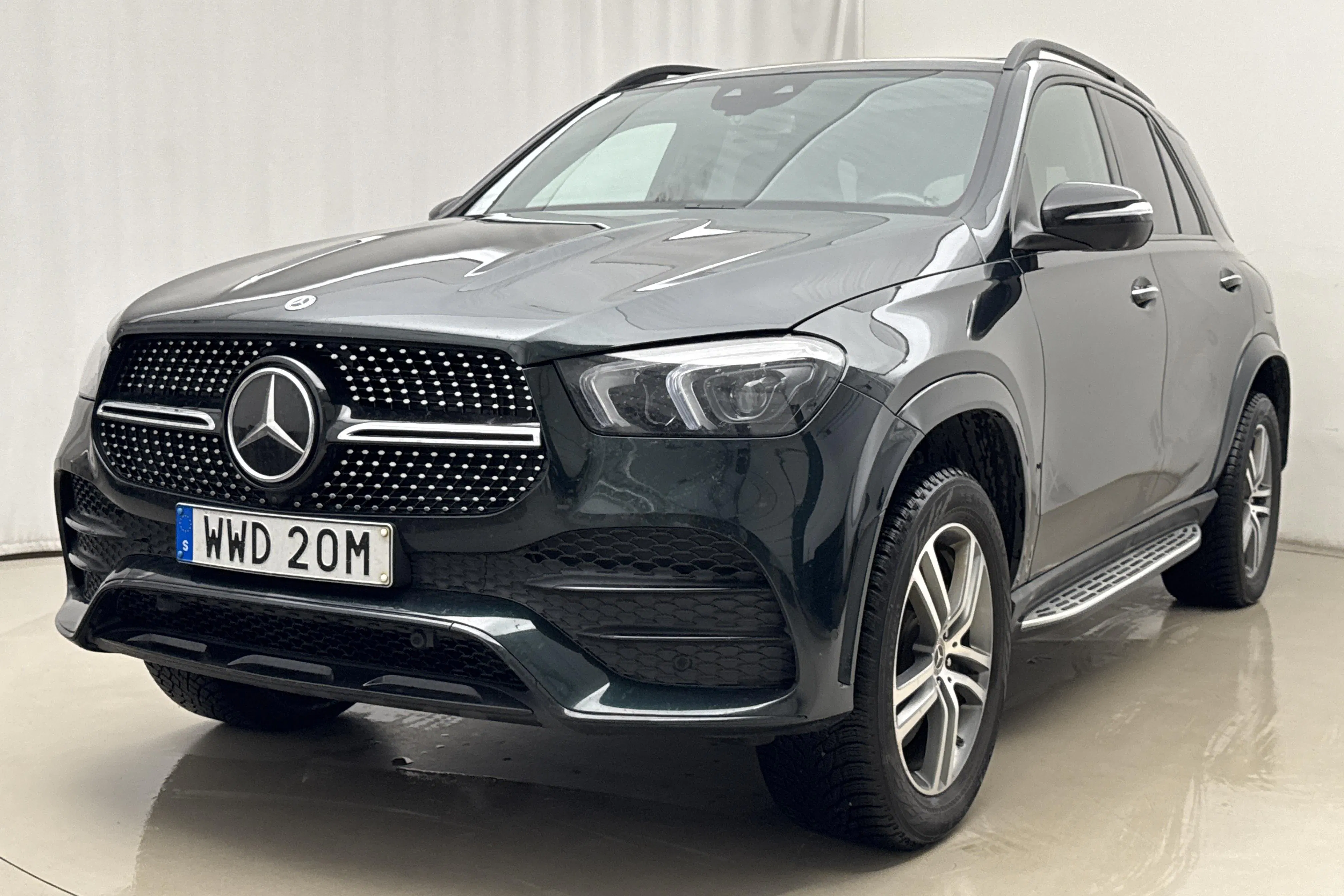Presentationsfoto 1 av 25: Mercedes GLE 350 de 4MATIC V167 (306hk) - 9 888 mil - Automat - grön - 2023