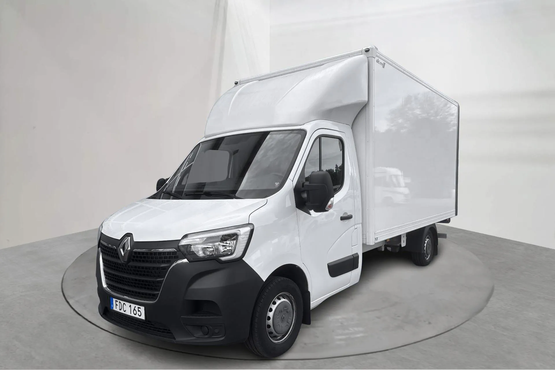 Presentationsfoto 1 av 13: Renault Master 2.3 dCi Pickup/Chassi 2WD (145hk) - 6 379 mil - Manuell - vit - 2023