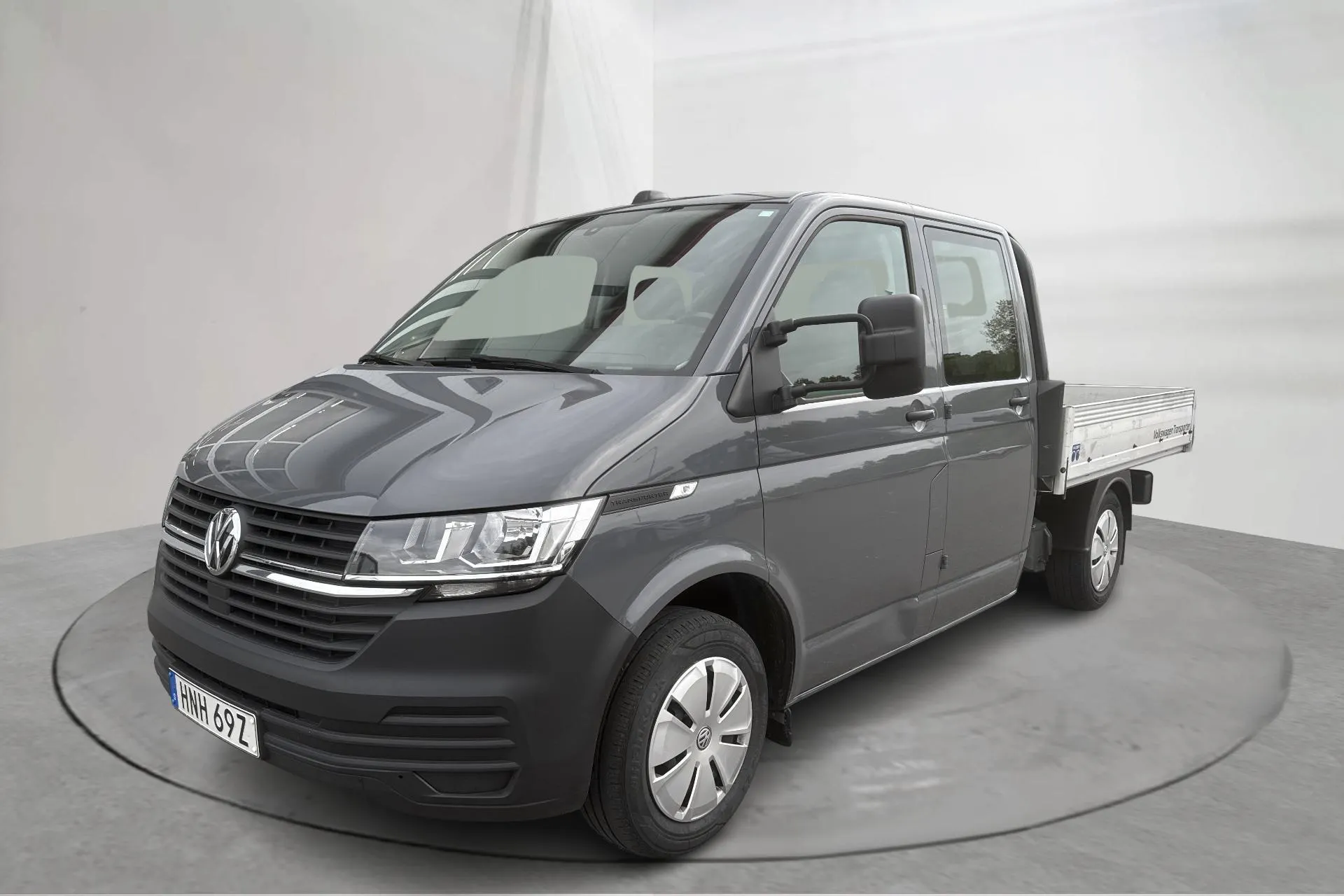 Presentation photo 1 of 12: VW Transporter Pickup T6.1 TDI (110hk) - 68 330 km - Manual - gray - 2022