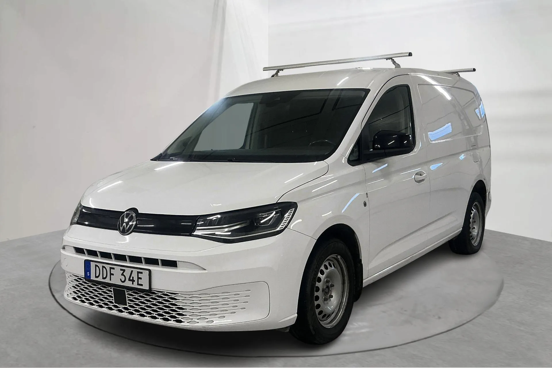 Presentation photo 1 of 22: VW Caddy Cargo Maxi 2.0 TDI Skåp (122hk) - 83 400 km - Automatic - white - 2022