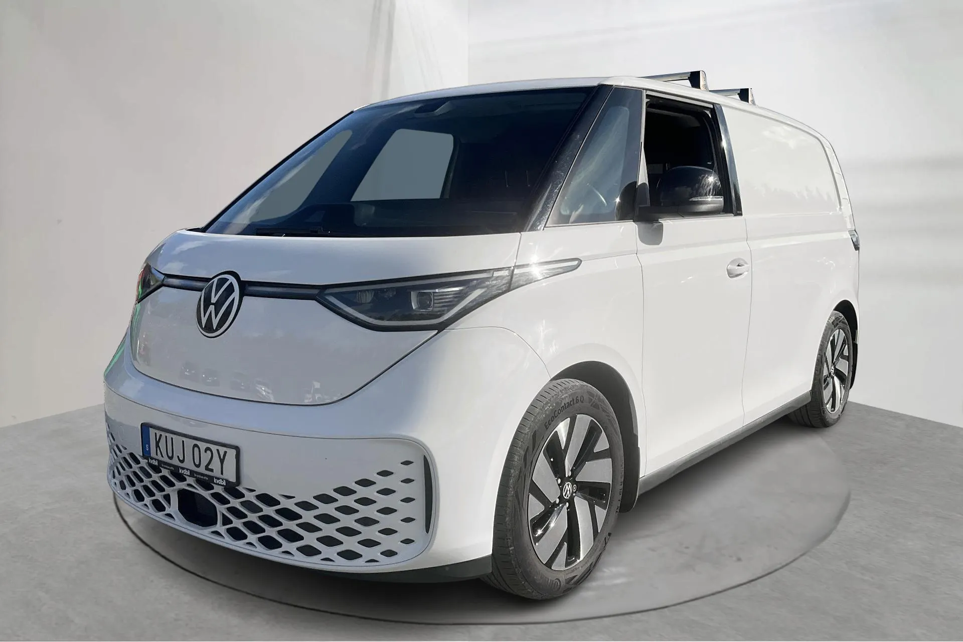 Presentationsfoto 1 av 19: VW ID. Buzz Cargo 77kWh (204hk) - 5 566 mil - Automat - vit - 2024