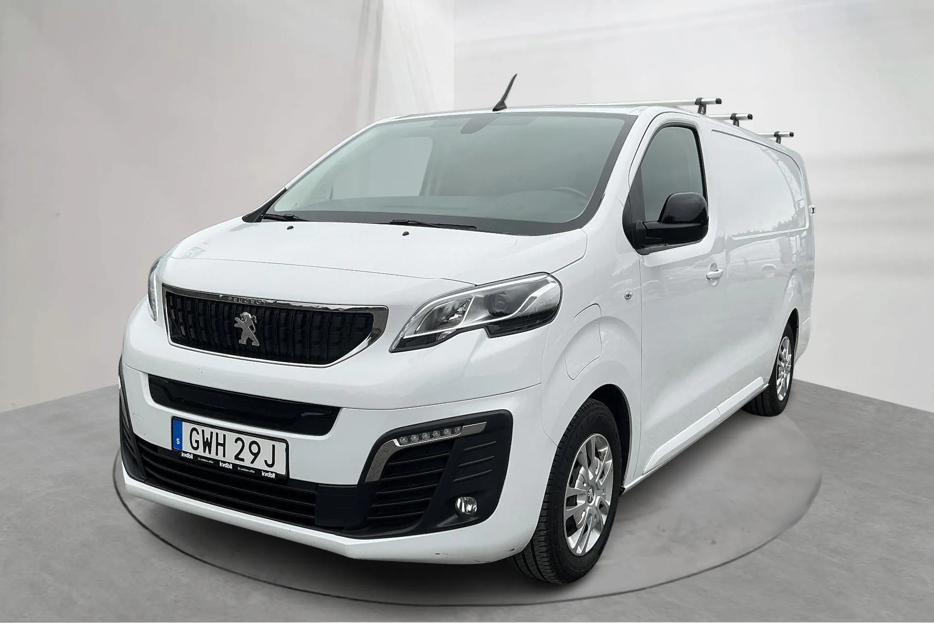 Presentation photo 1 of 21: Peugeot e-Expert Skåp 75kWh (136hk) - 42 380 km - Automatic - white - 2023