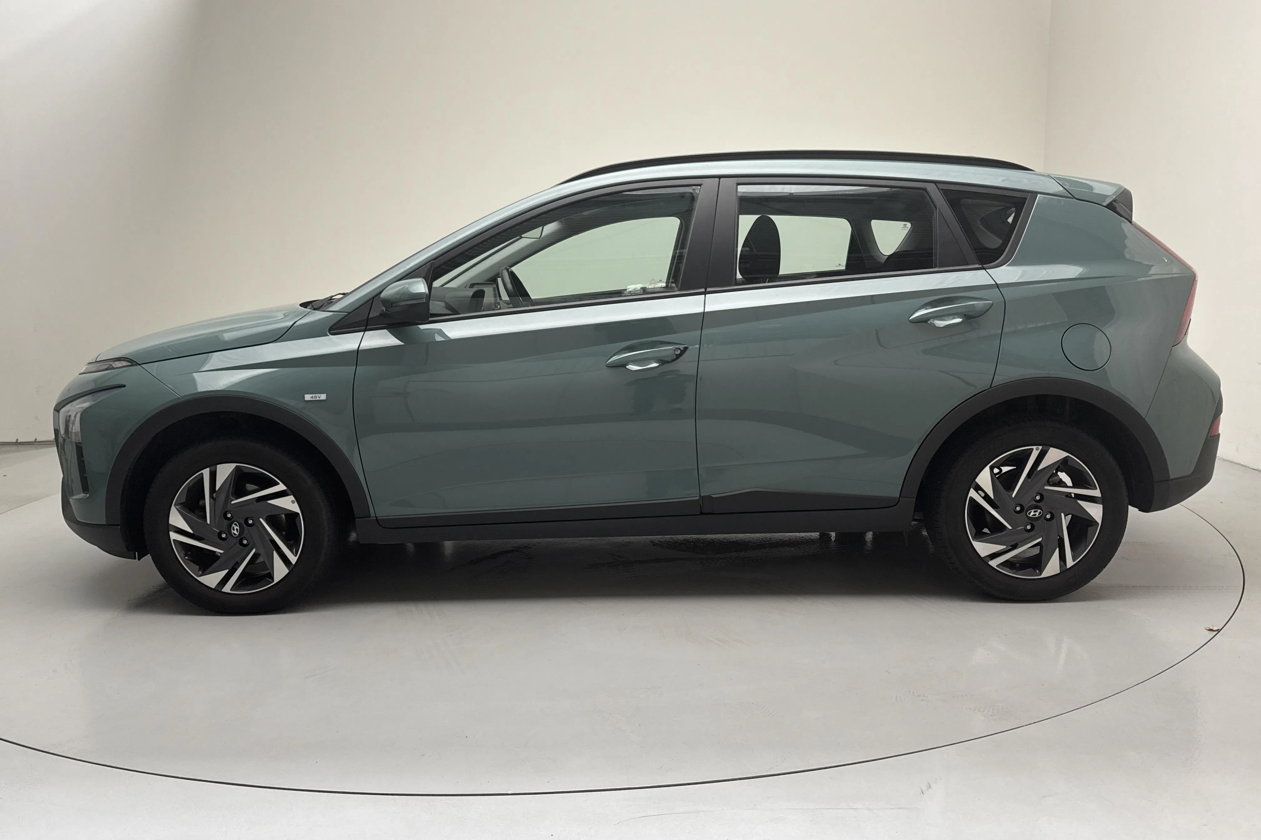 Presentation photo 2 of 14: Hyundai Bayon 1.0 T-GDi (100hk) - 44 930 km - Automatic - green - 2023