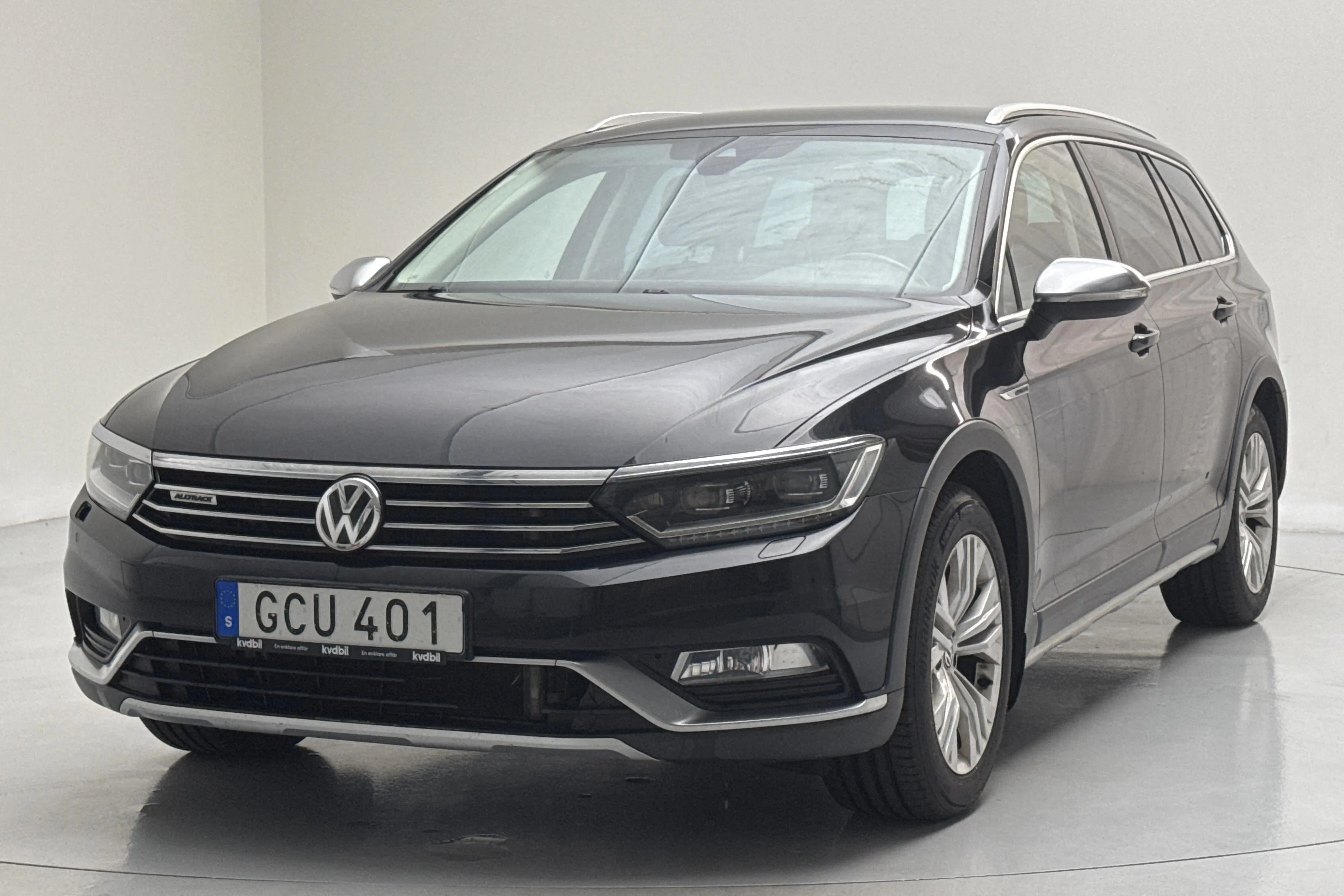 Presentationsfoto 1 av 15: VW Passat Alltrack 2.0 TDI 4MOTION (190hk) - 21 083 mil - Automat - svart - 2018