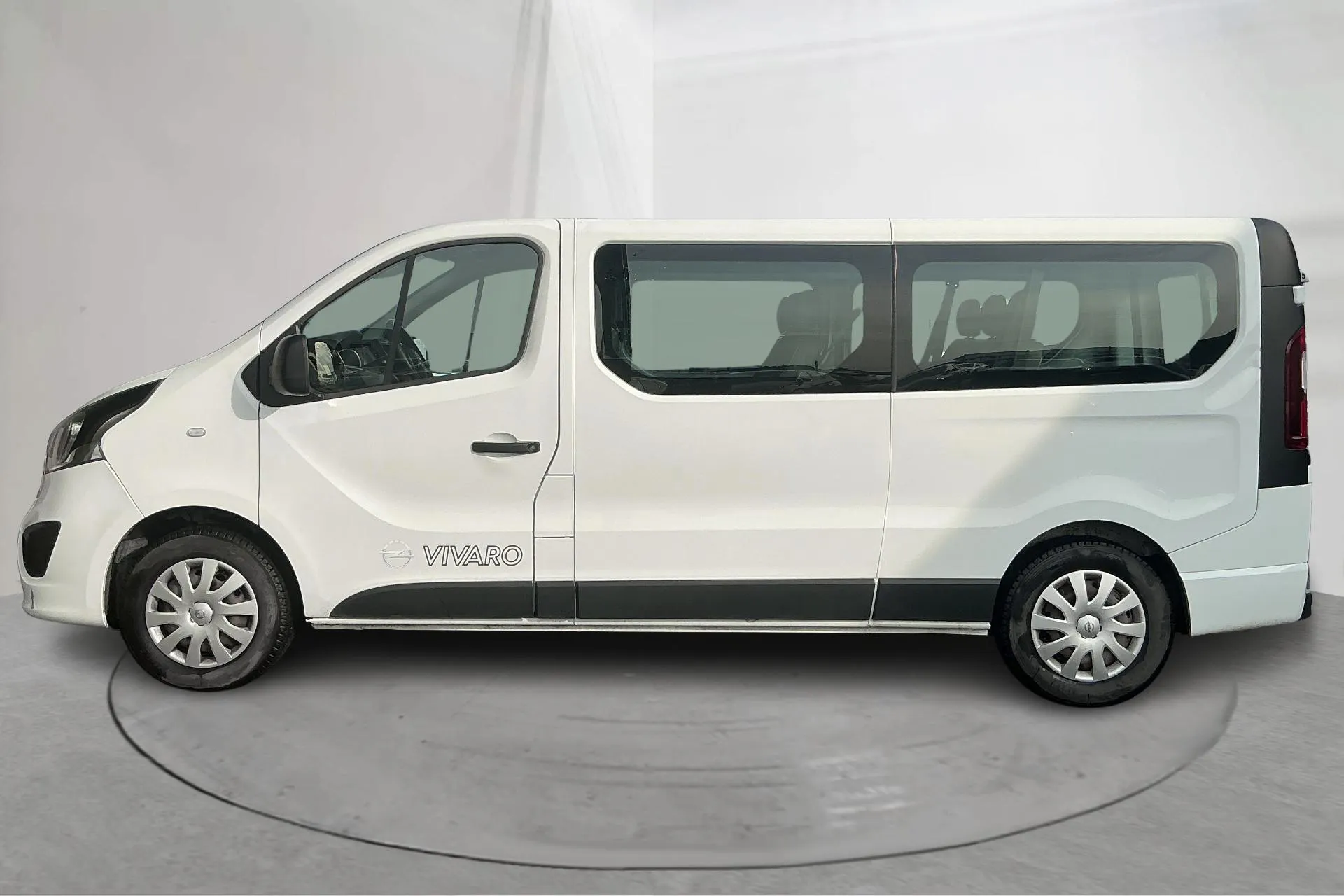 Presentation photo 2 of 13: Opel Vivaro 1.6 CDTI (95hk) - 196 860 km - Manual - white - 2016