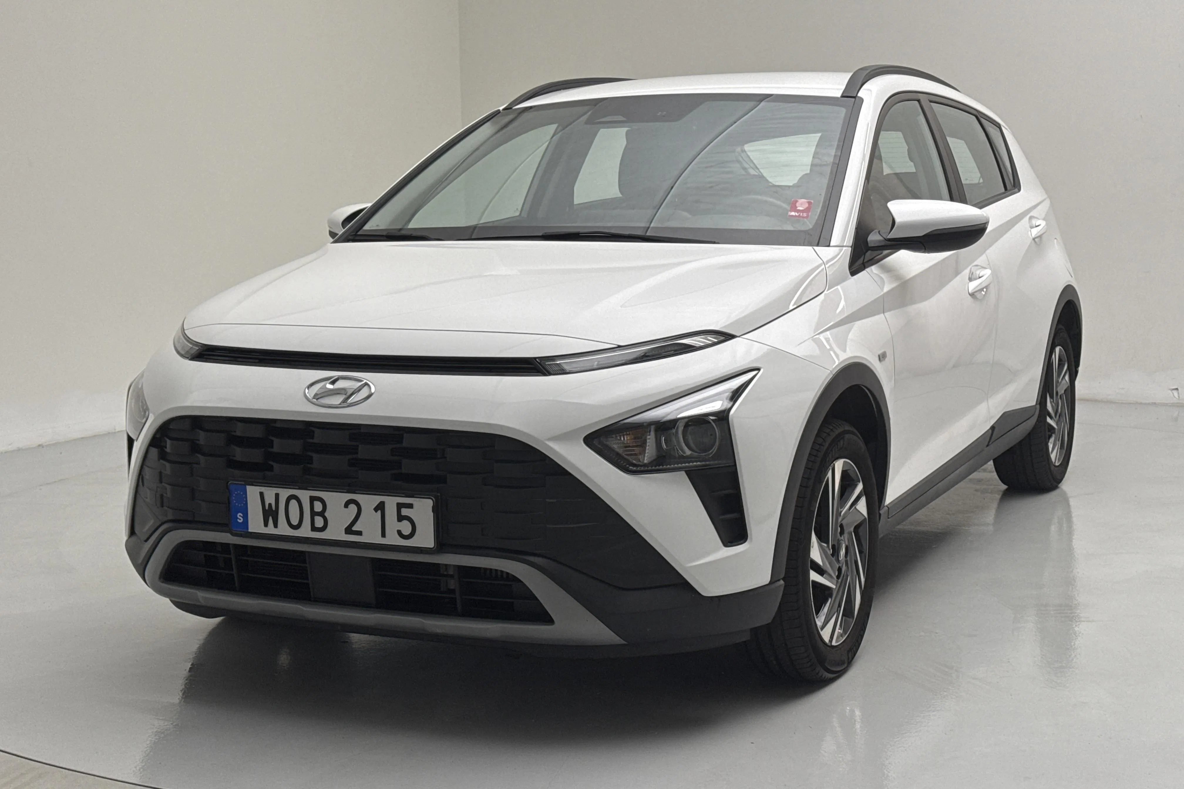 Presentation photo 1 of 13: Hyundai Bayon 1.0 T-GDi (100hk) - 51 630 km - Automatic - white - 2023