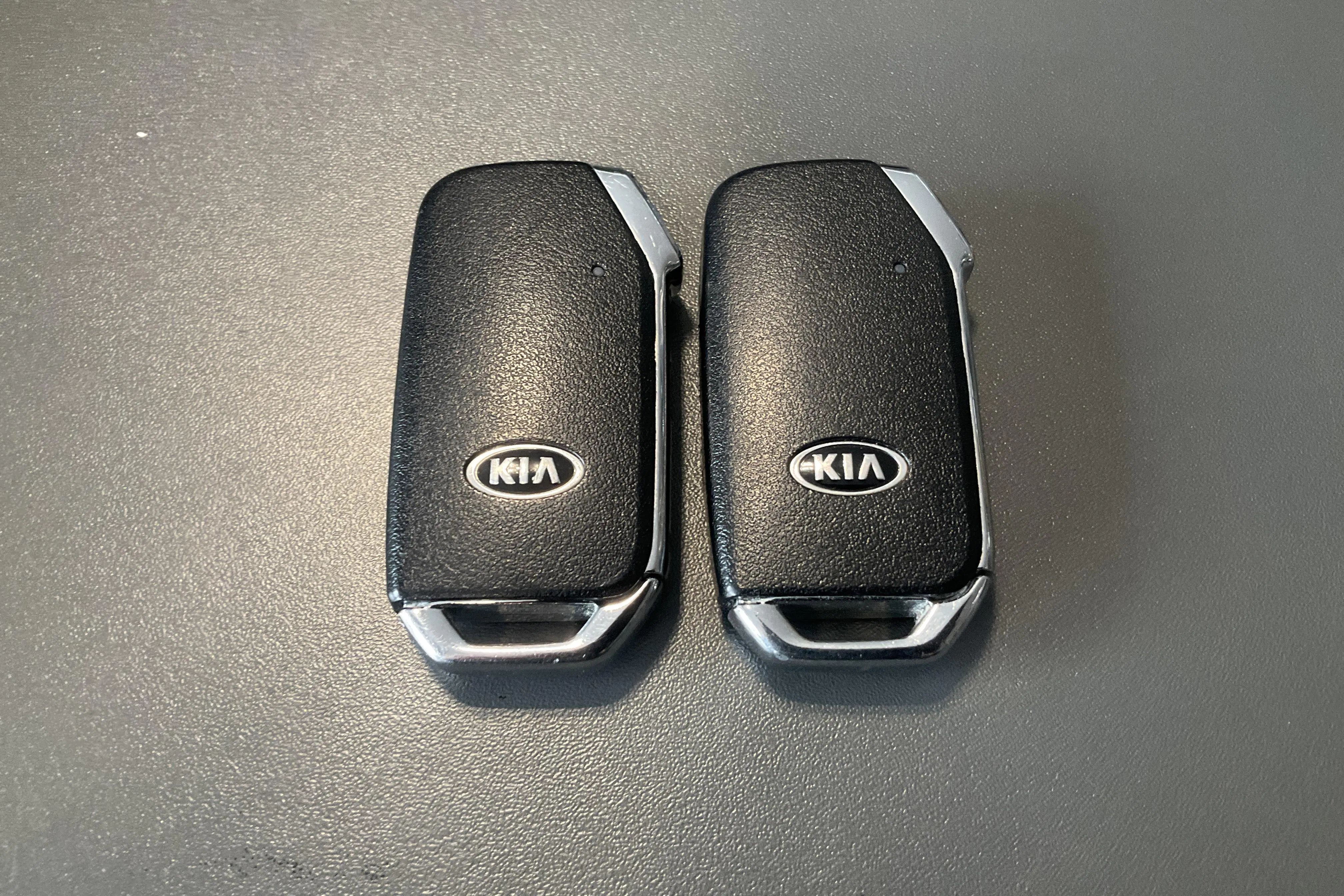 Presentation photo 23 of 23: KIA Ceed 1.6 Plug-in Hybrid SW (141hk) - 68 450 km - Automatic - gray - 2021