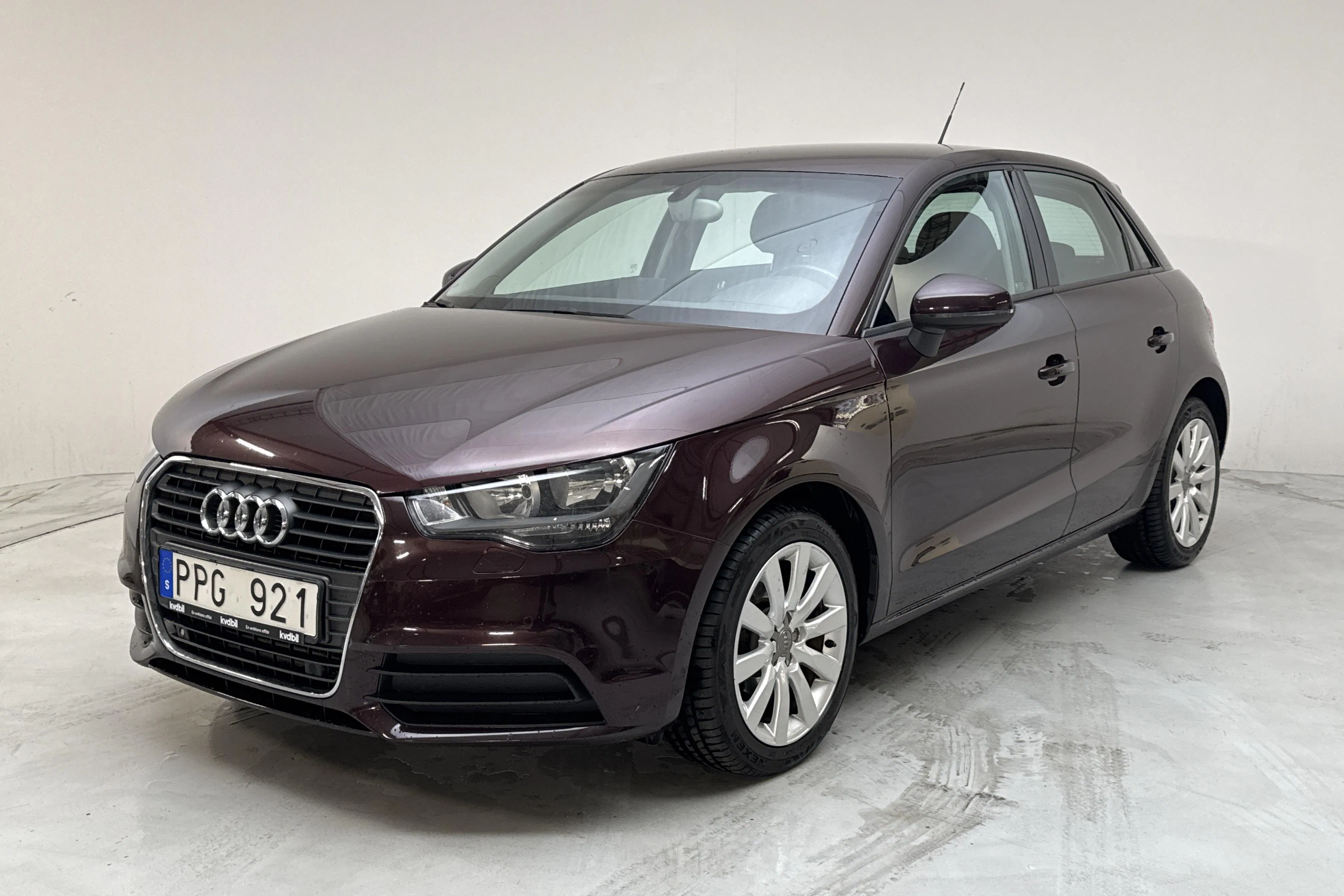 Presentationsfoto 1 av 12: Audi A1 1.6 TDI Sportback (90hk) - 9 581 mil - Automat - 2012