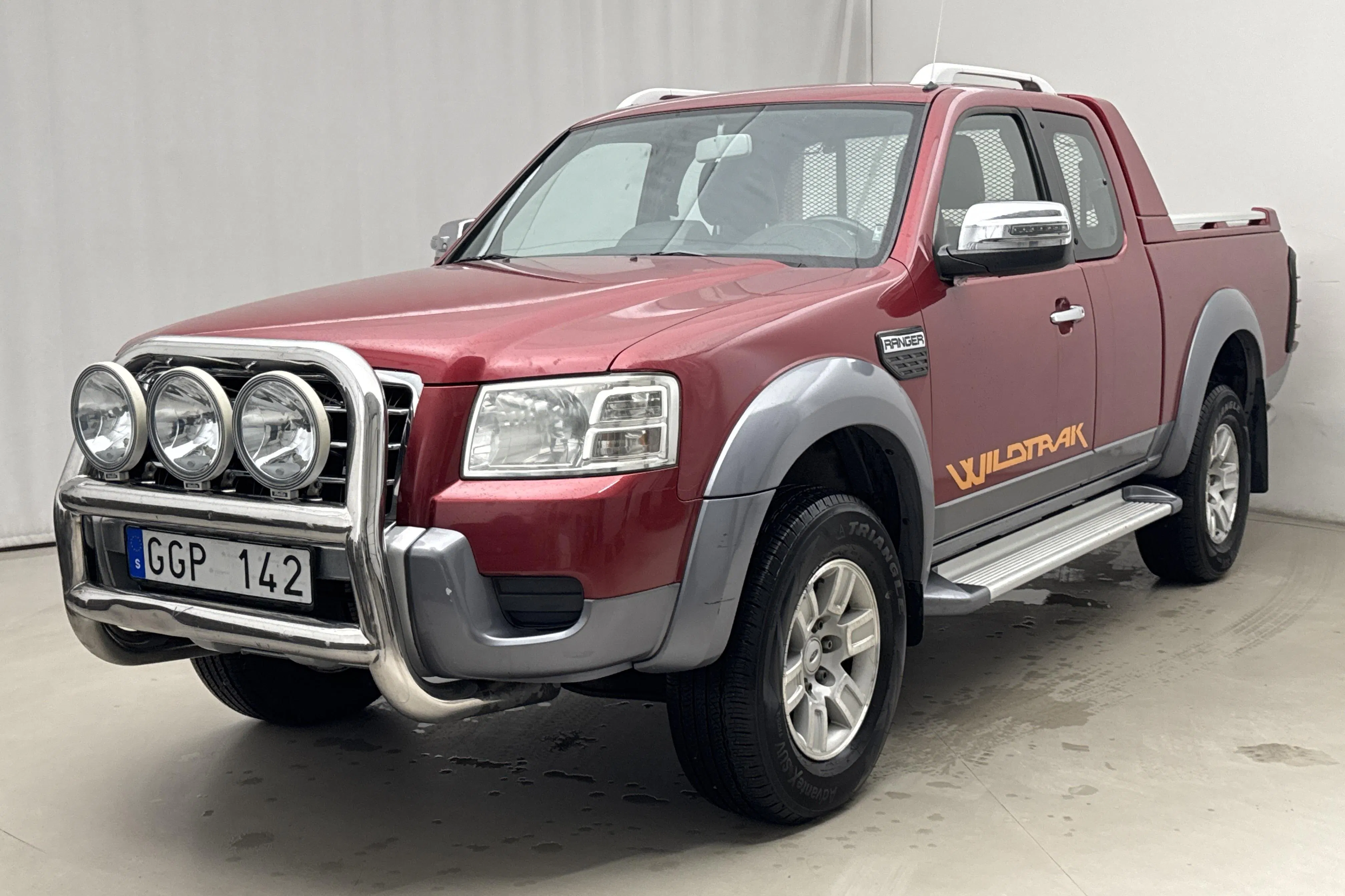 Presentation photo 1 of 15: Ford Ranger 2.5 TDCi 4WD (143hk) - 75 080 km - Manual - red - 2008