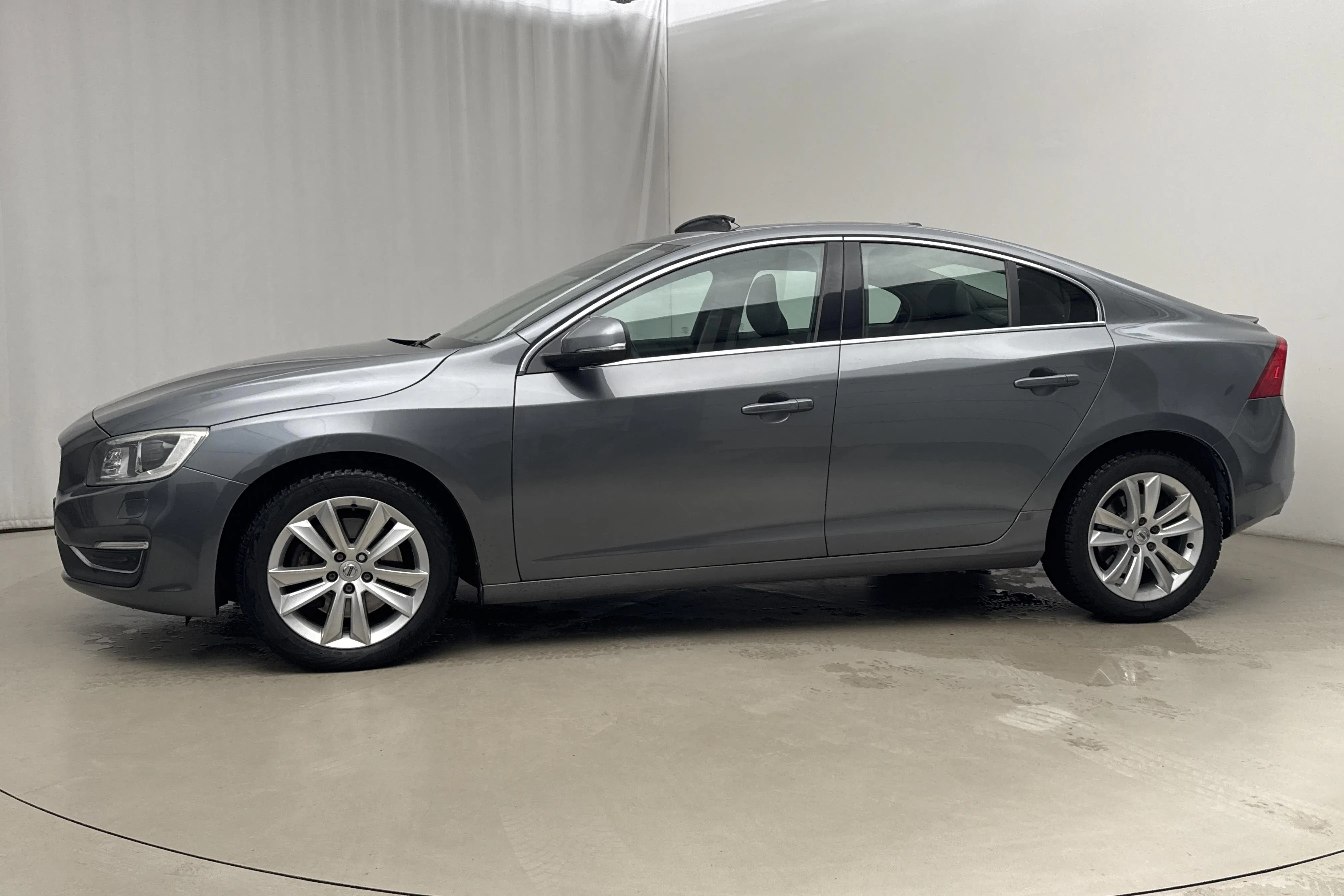 Presentation photo 2 of 23: Volvo S60 T6 AWD (306hk) - 84 540 km - Automatic - gray - 2016