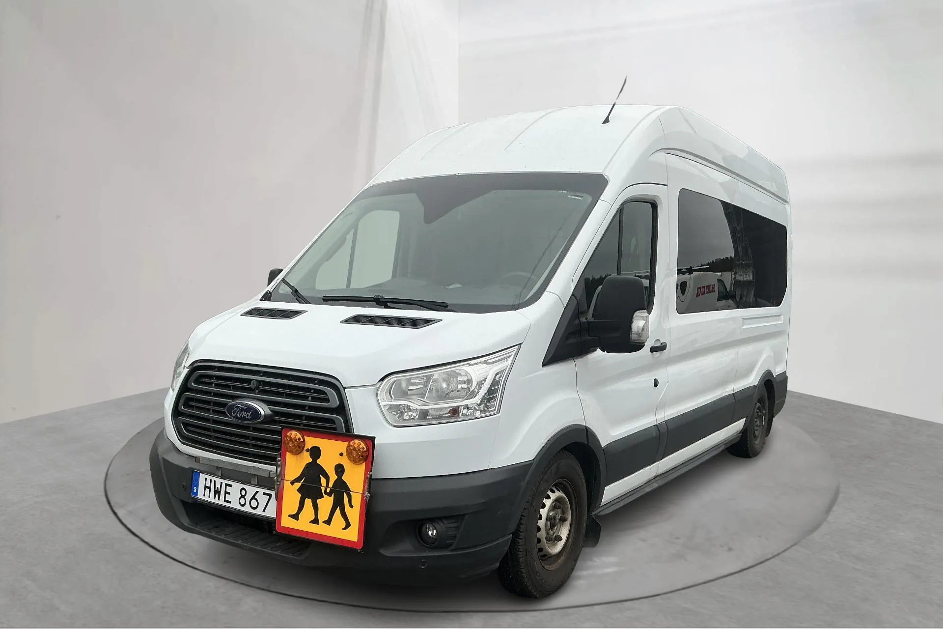 Presentation photo 1 of 21: Ford Transit 350 2.0 TDCi 2WD (130hk) - 488 040 km - Manual - white - 2019