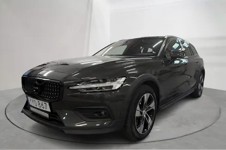 Volvo V60 Cross Country 2019 — авто из Европы под ключ