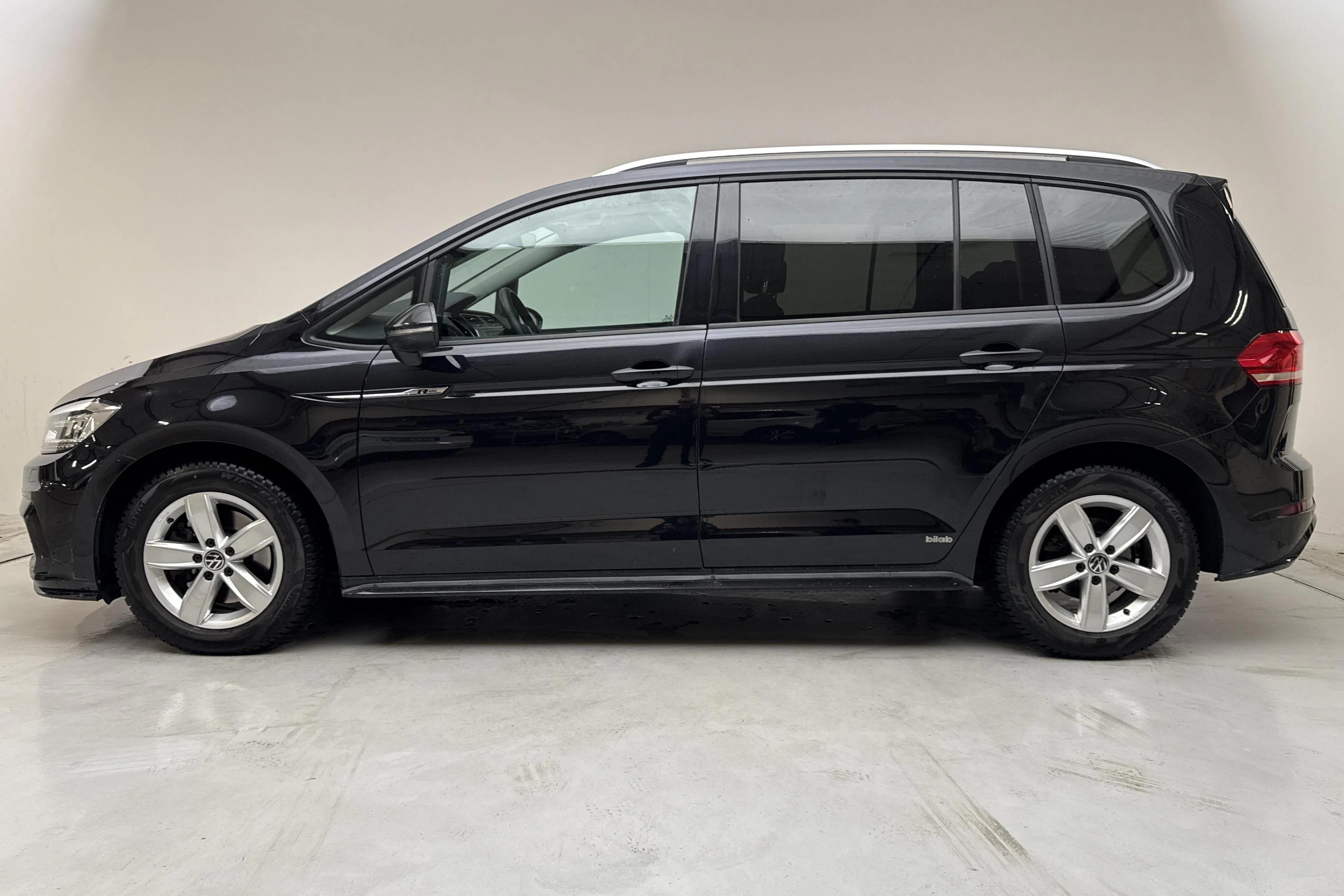 Presentation photo 2 of 15: VW Touran 1.4 TSI (150hk) - 136 620 km - Automatic - black - 2018