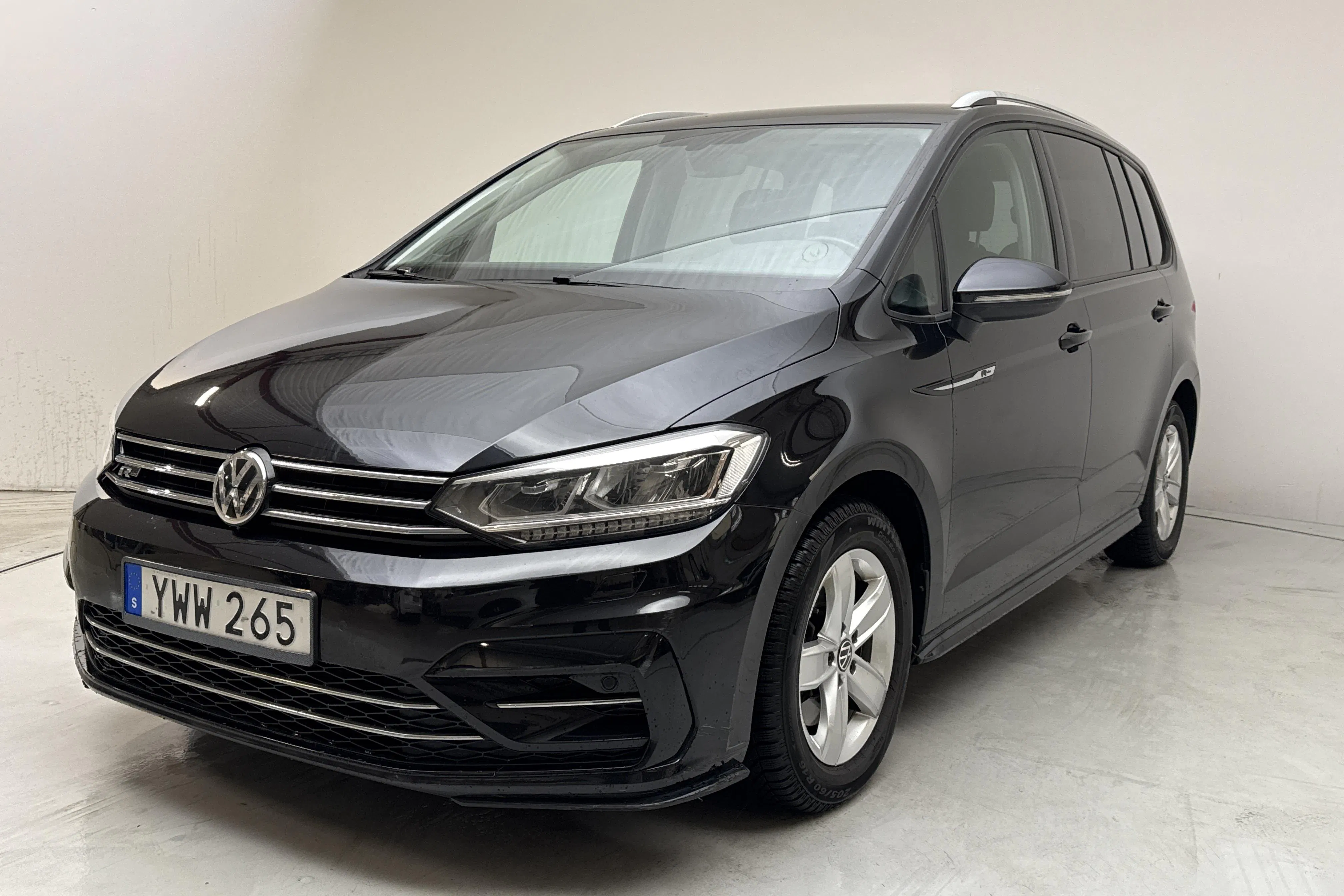 Presentation photo 1 of 15: VW Touran 1.4 TSI (150hk) - 136 620 km - Automatic - black - 2018
