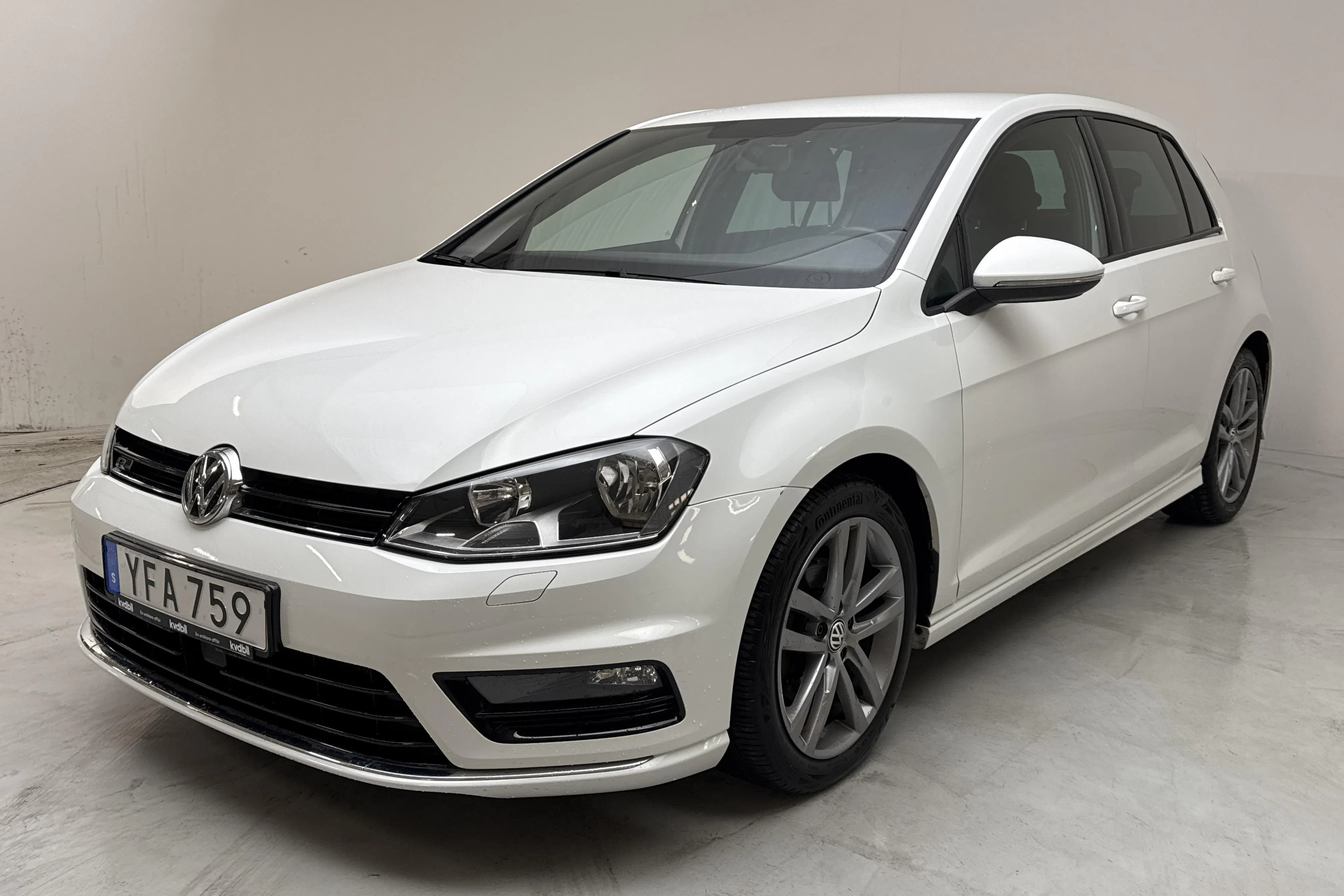Presentationsfoto 1 av 11: VW Golf VII 1.4 TSI 5dr (150hk) - 11 500 mil - Manuell - vit - 2017