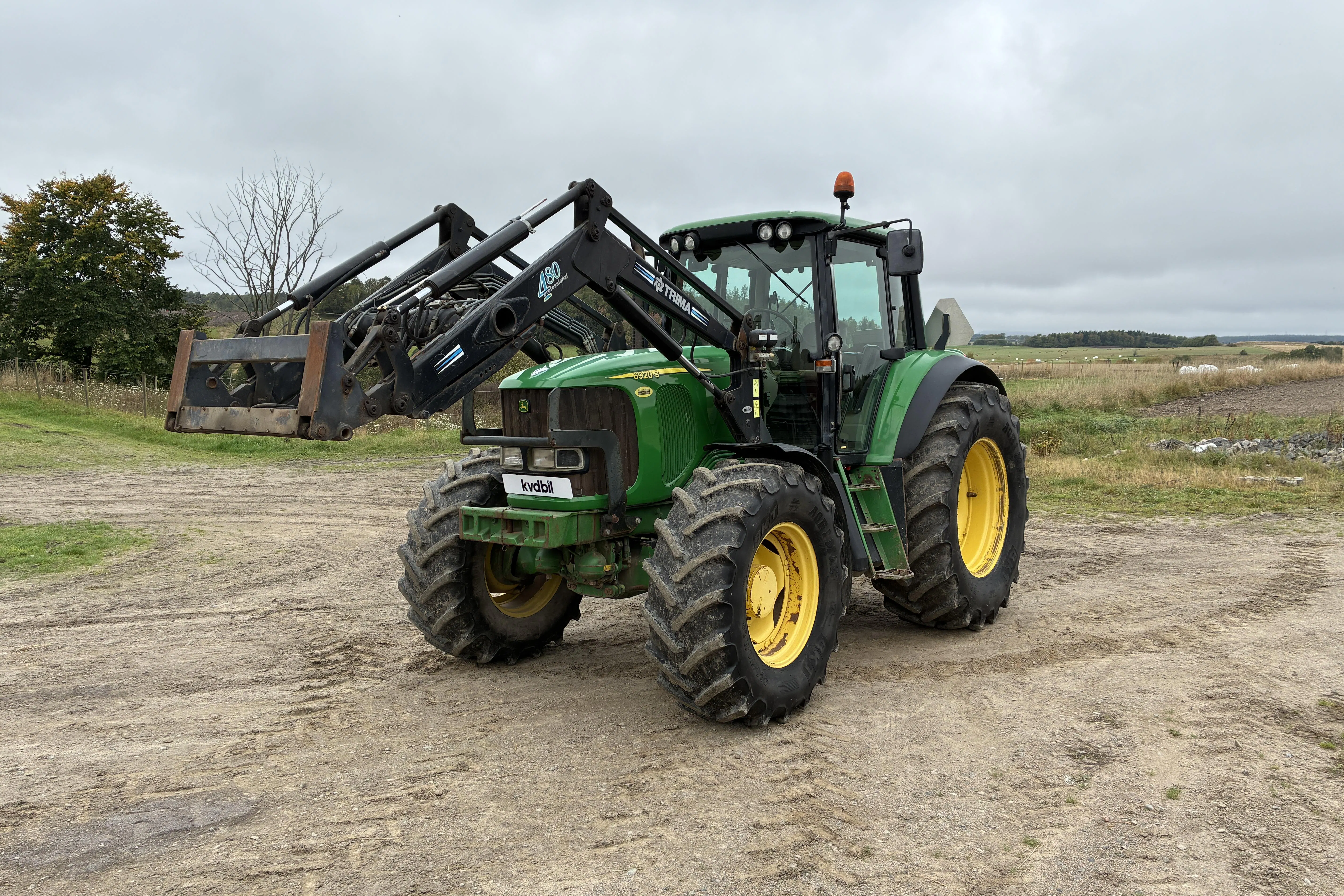 Presentation photo 1 of 48: John Deere 6920S - 0 km - 2004