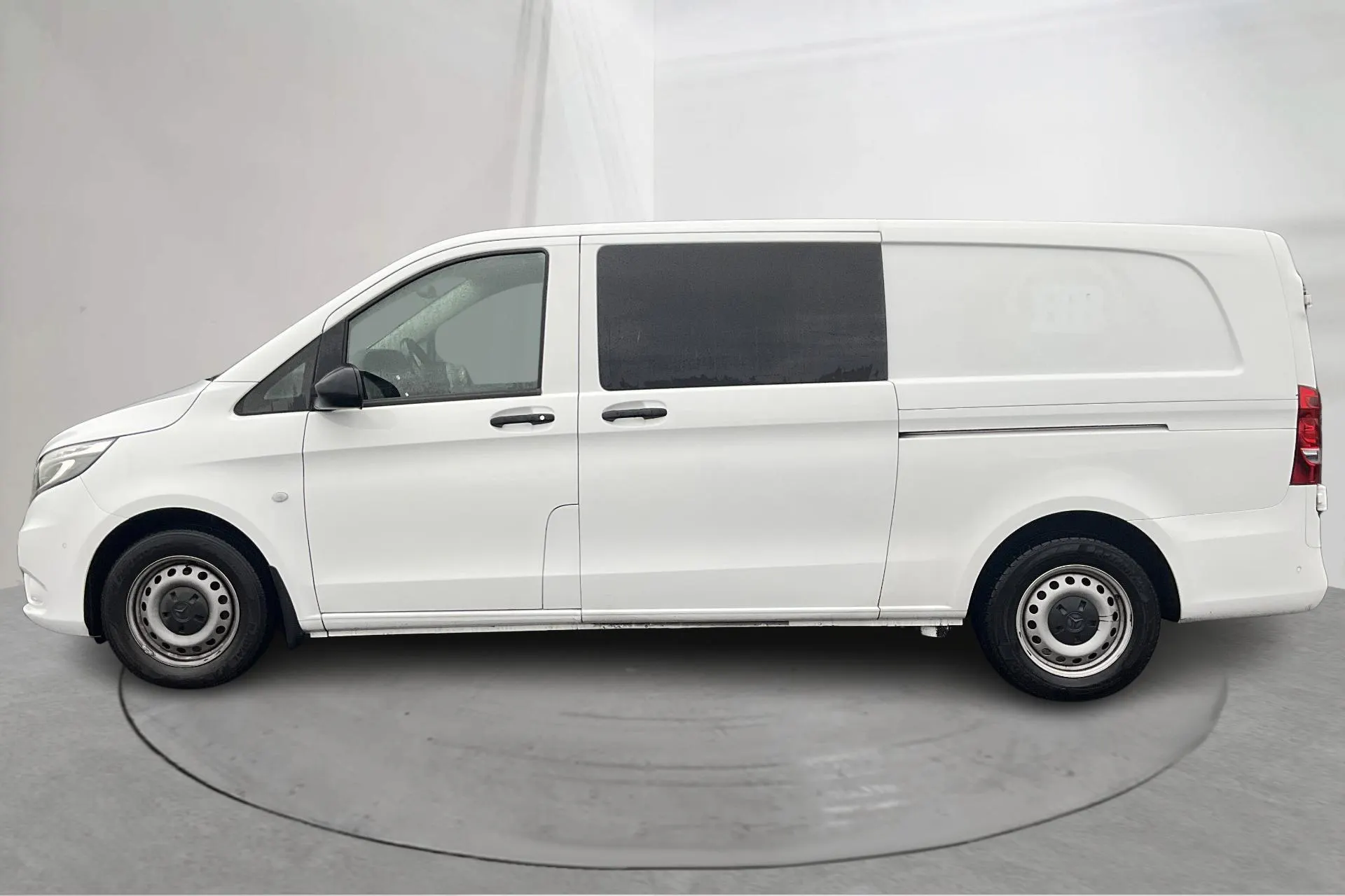 Presentation photo 2 of 17: Mercedes Vito 116 CDI W640 (163hk) - 123 710 km - Automatic - white - 2022