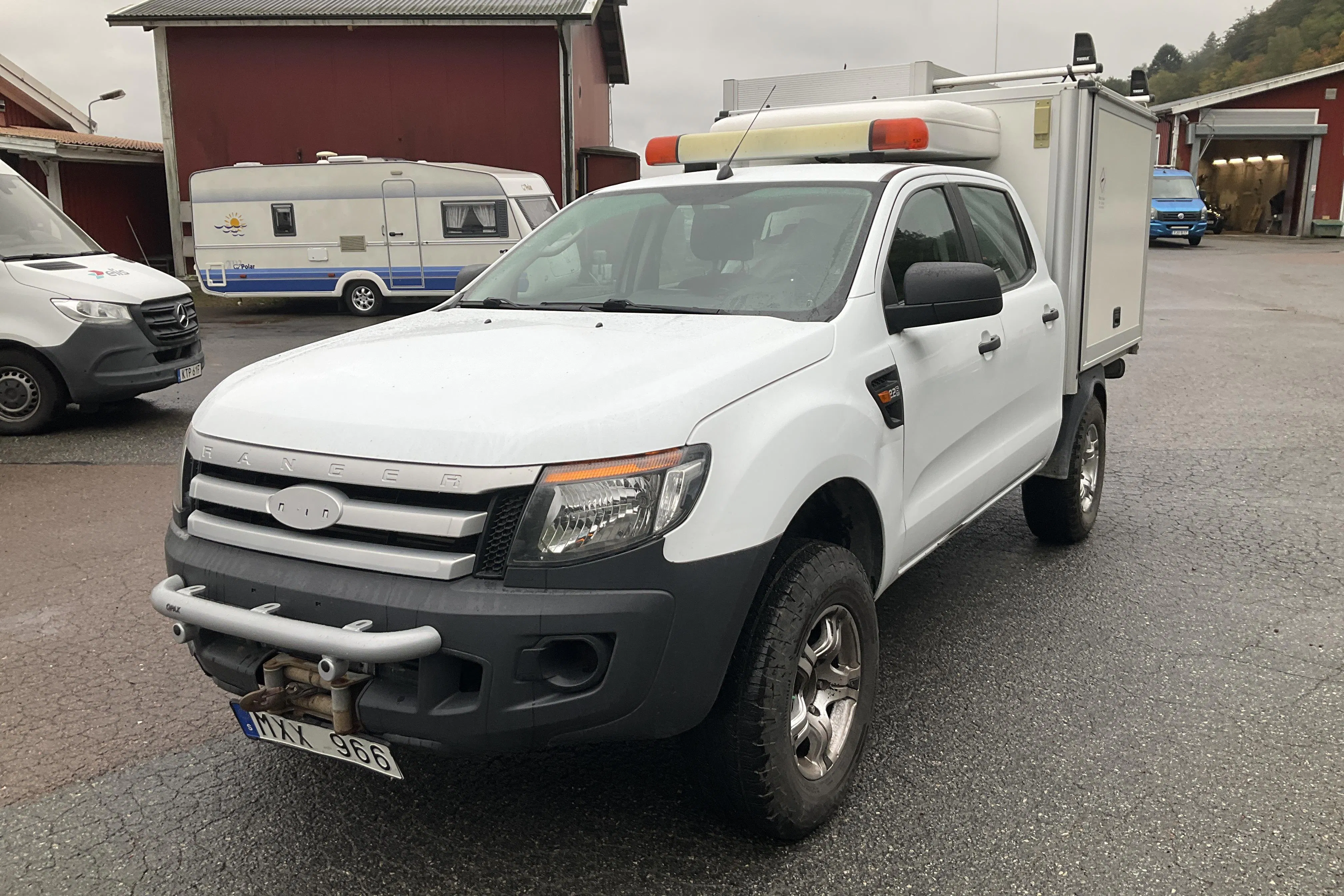 Presentationsfoto 1 av 16: Ford Ranger 2.2 TDCi 4WD (150hk) - 16 710 mil - Manuell - Mörkblå - 2012