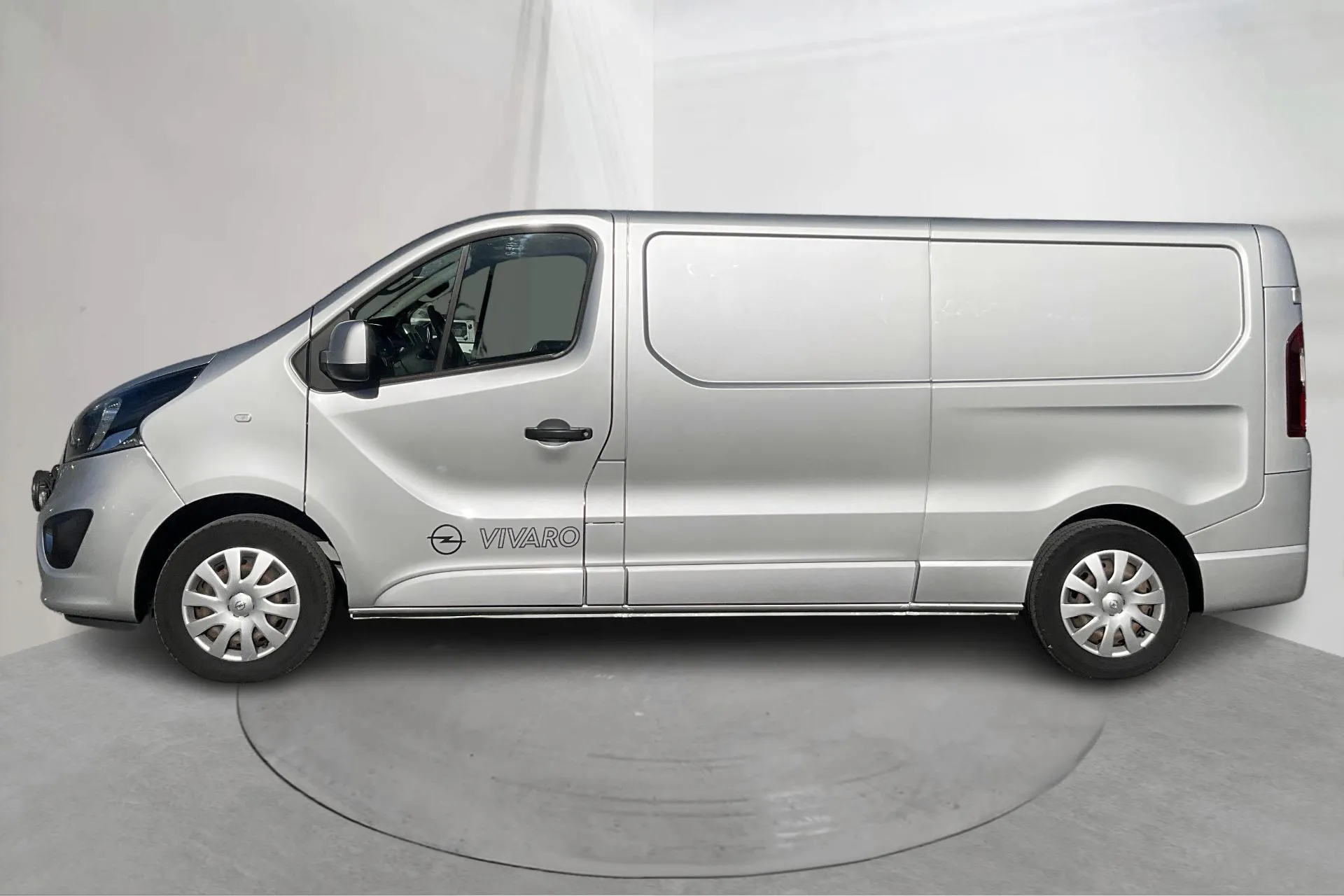 Presentationsfoto 2 av 20: Opel Vivaro 1.6 BITURBO (125hk) - 12 616 mil - Manuell - silver - 2019