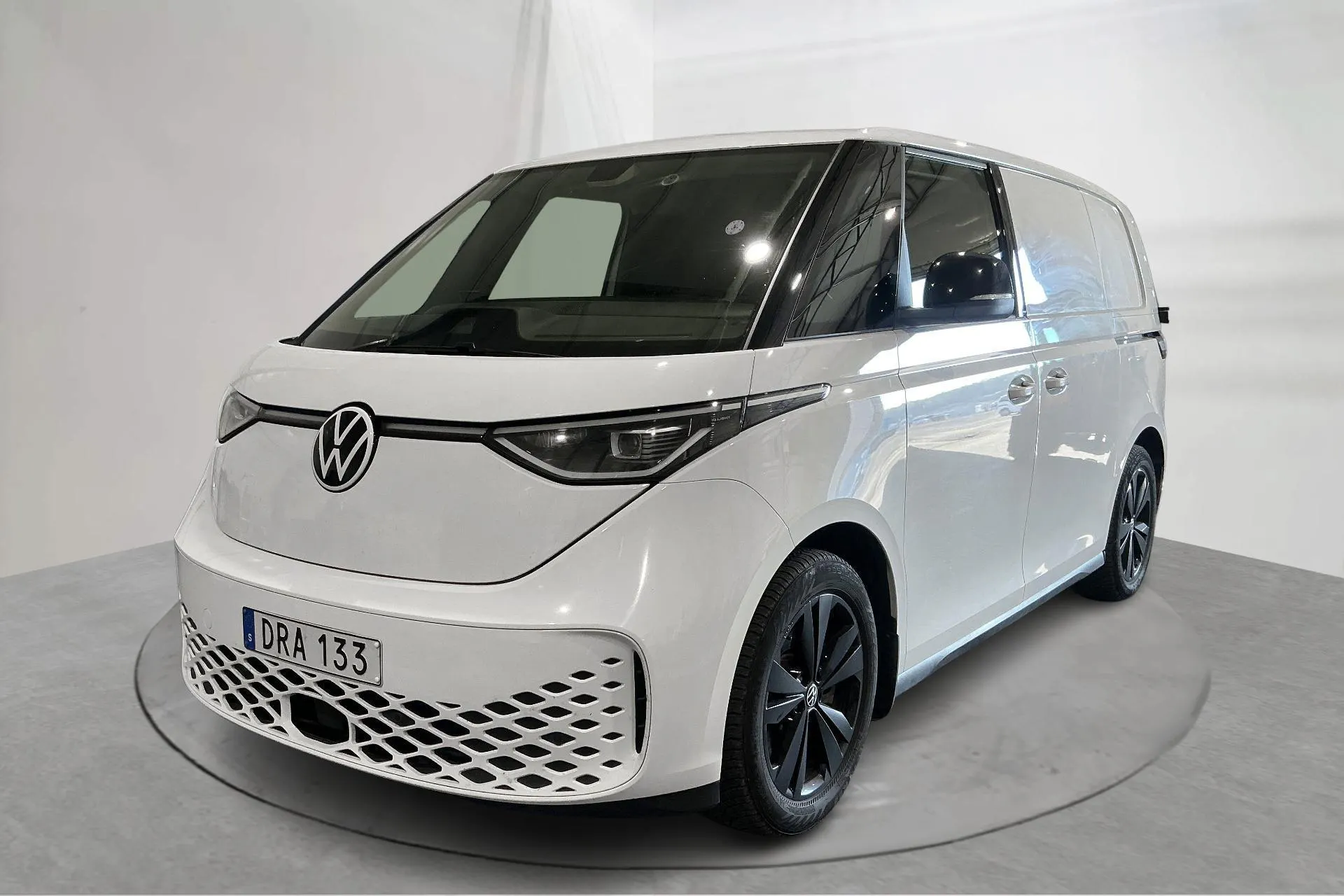 Presentationsfoto 1 av 20: VW ID. Buzz Cargo 77kWh (204hk) - 7 513 mil - Automat - vit - 2023