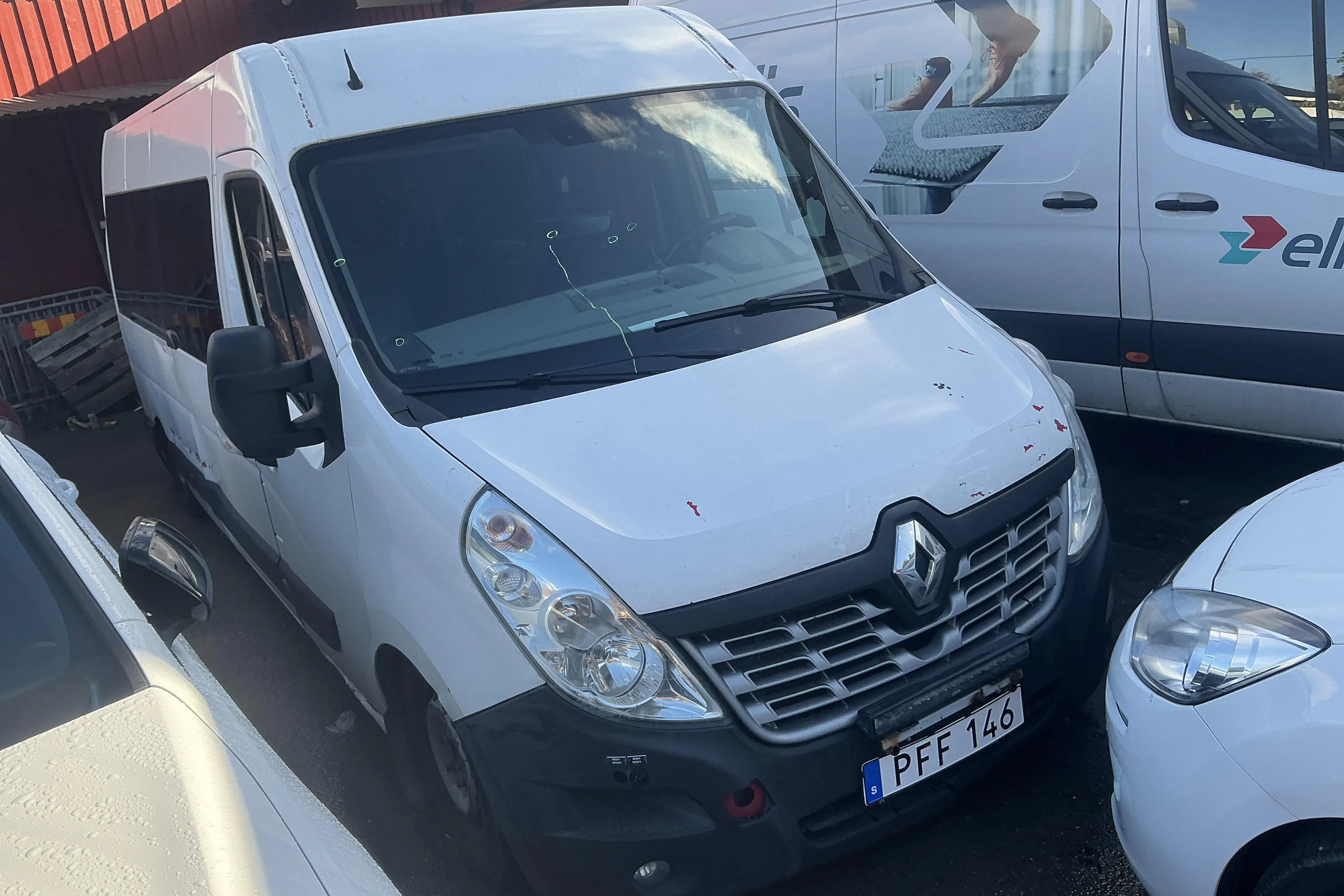 Presentationsfoto 14 av 14: Renault Master 2.3 dCi FAP 2WD (170hk) - 46 415 mil - Automat - vit - 2017