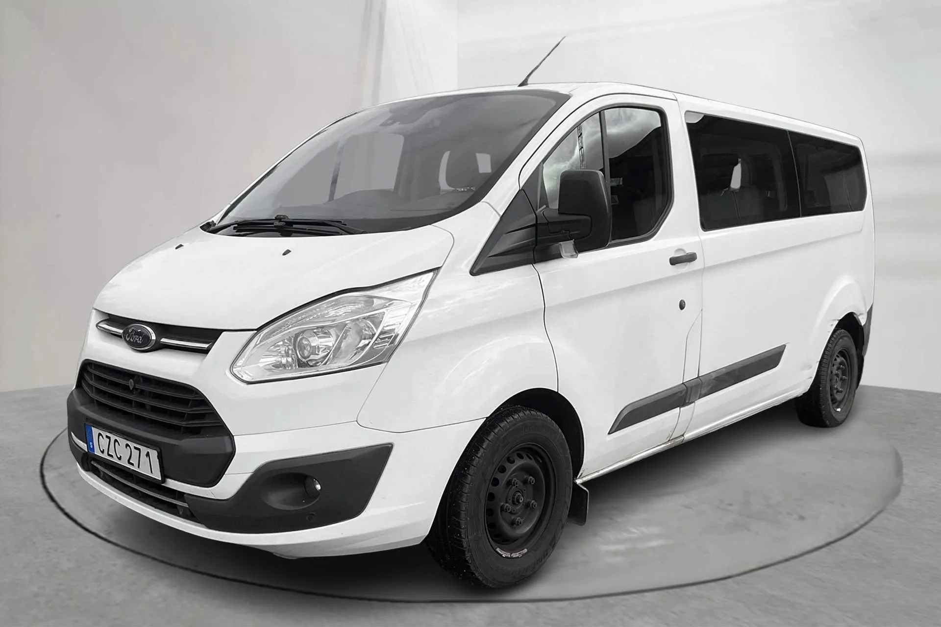 Presentation photo 1 of 18: Ford Transit Custom 310 Kombi (130hk) - 226 470 km - Manual - white - 2017