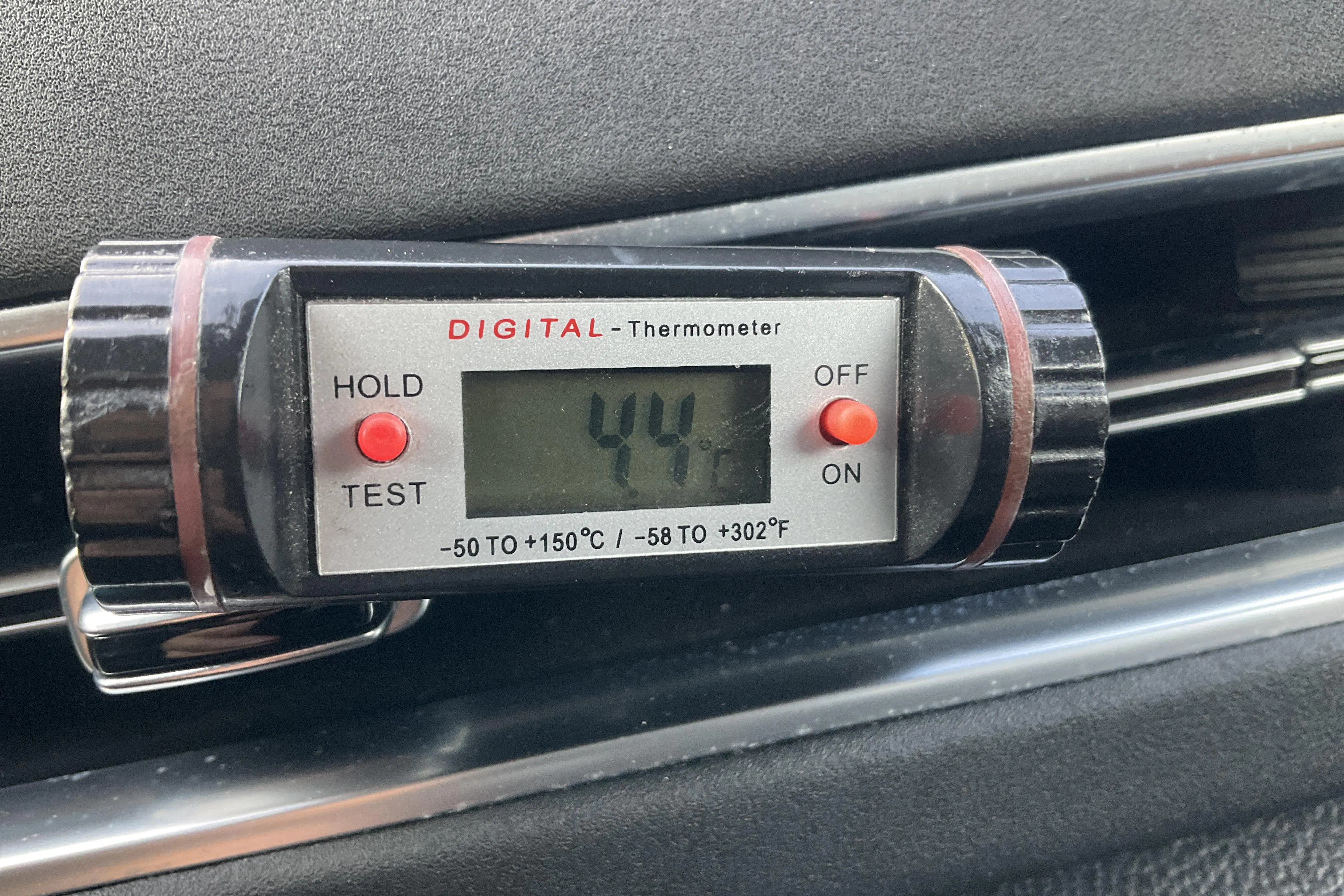 Presentationsfoto 15 av 15: ORA 300 48kWh (170hk) - 2 611 mil - Automat - svart - 2023