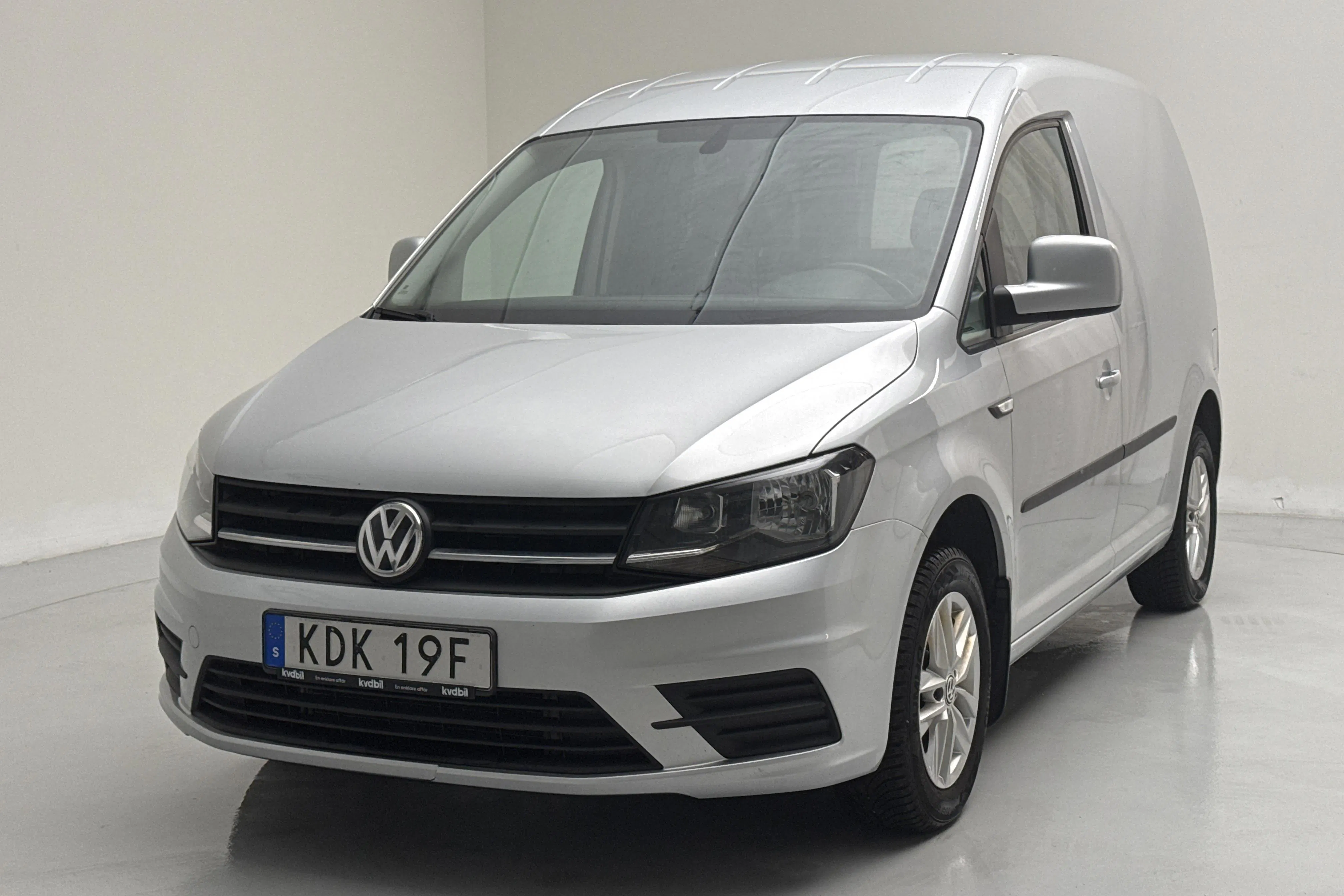 Presentation photo 1 of 13: VW Caddy 1.2 TSI Skåp (84hk) - 114 410 km - Manual - silver - 2019