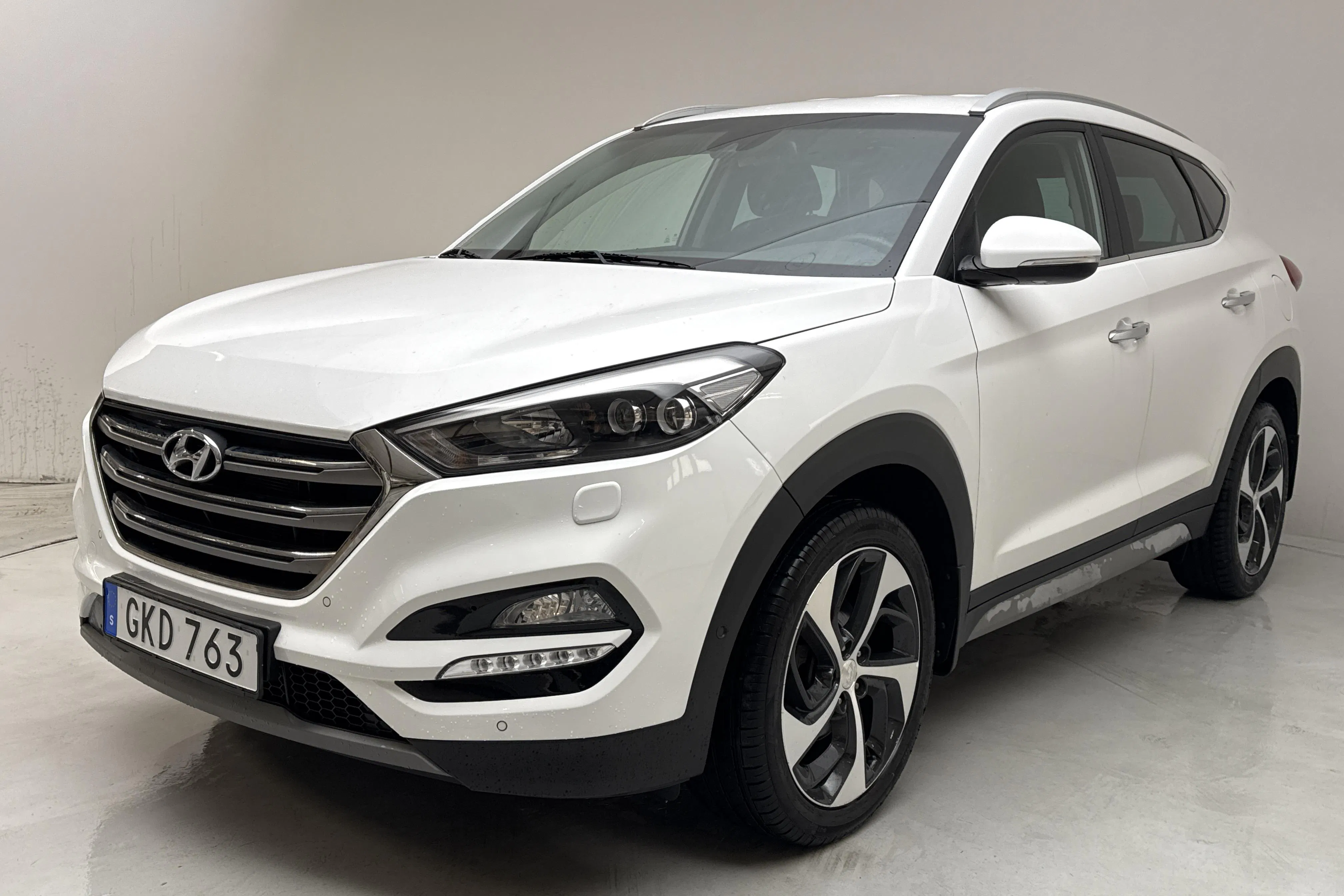 Presentation photo 1 of 14: Hyundai Tucson 1.6 T-GDI 4WD (177hk) - 50 550 km - Automatic - white - 2018