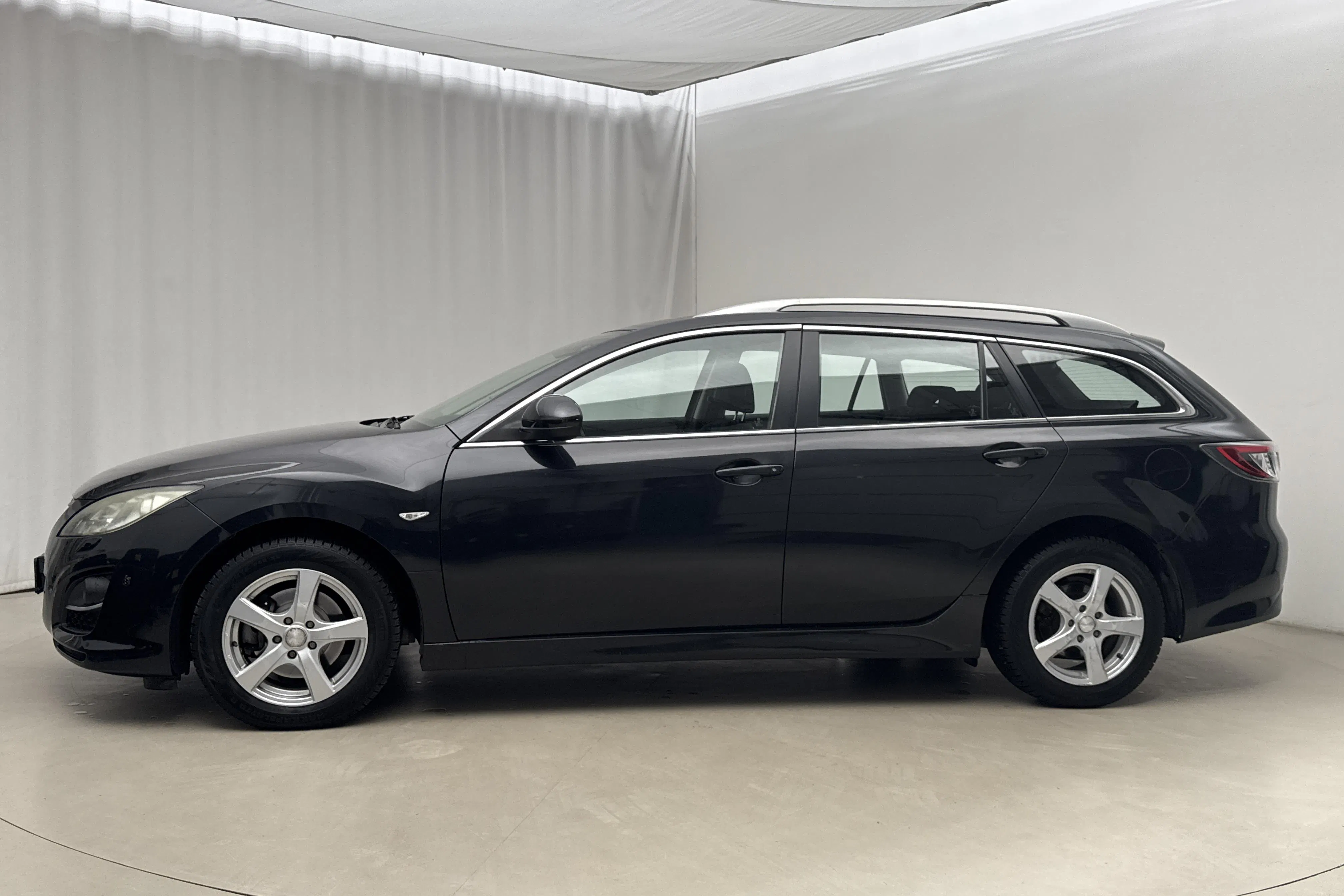 Presentation photo 2 of 16: Mazda 6 2.0 Kombi (155hk) - 71 910 km - Automatic - black - 2012