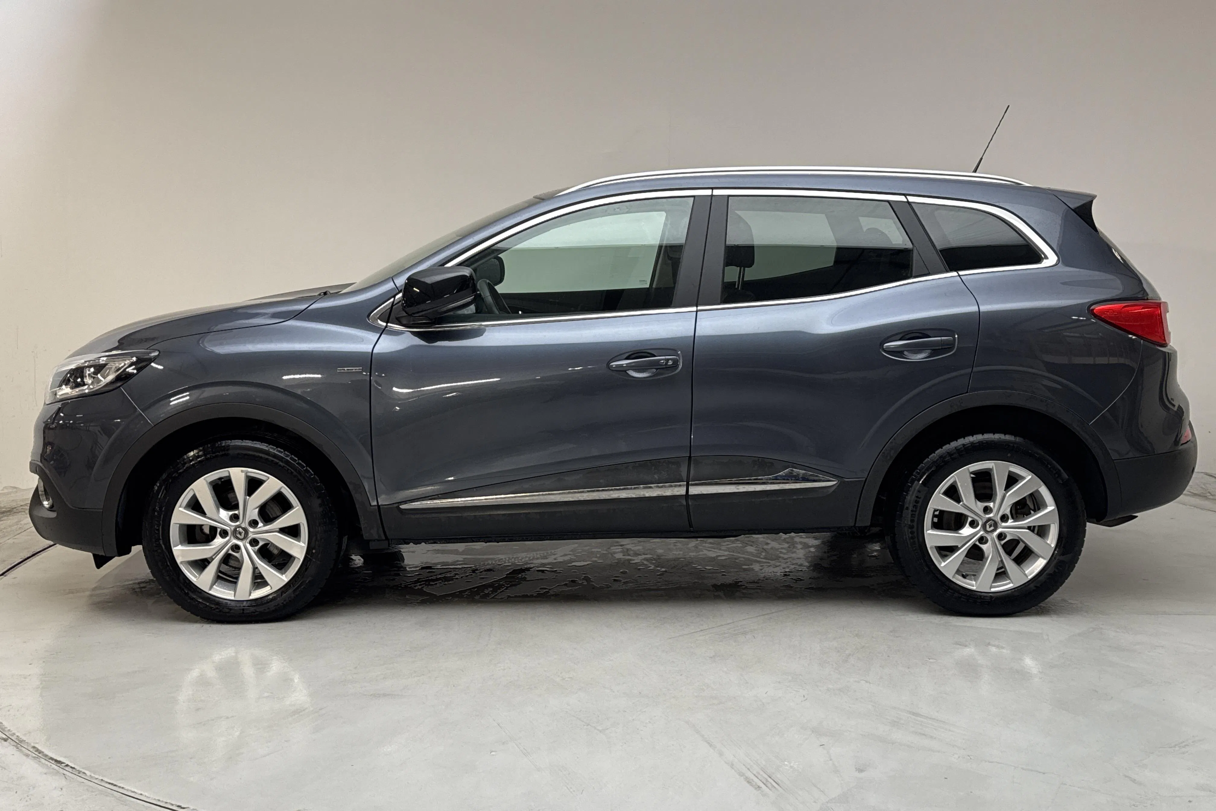 Presentationsfoto 2 av 14: Renault Kadjar 1.2 TCe (130hk) - 3 459 mil - Automat - grå - 2018