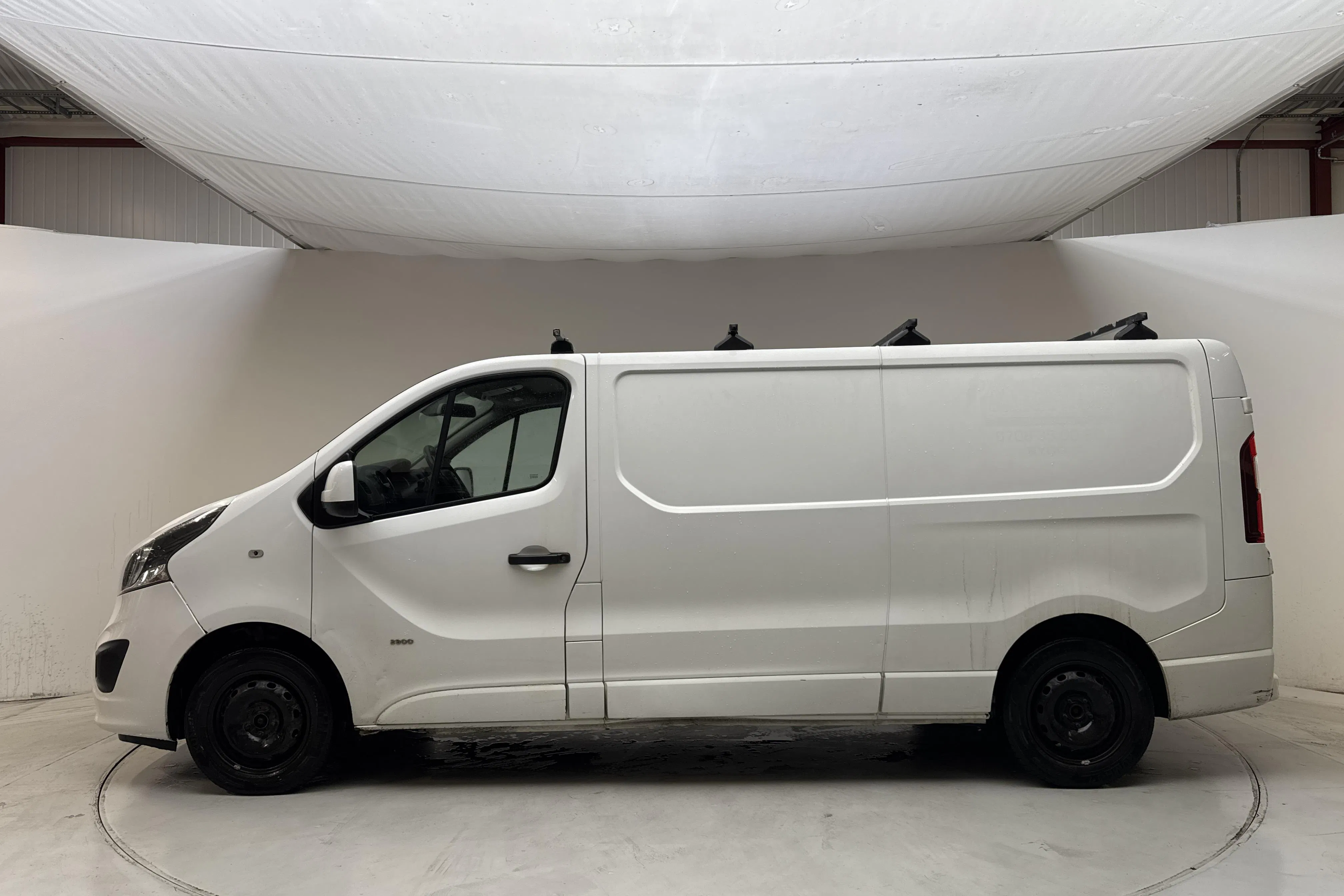 Presentation photo 2 of 13: Opel Vivaro 1.6 BITURBO (125hk) - 250 590 km - Manual - white - 2017