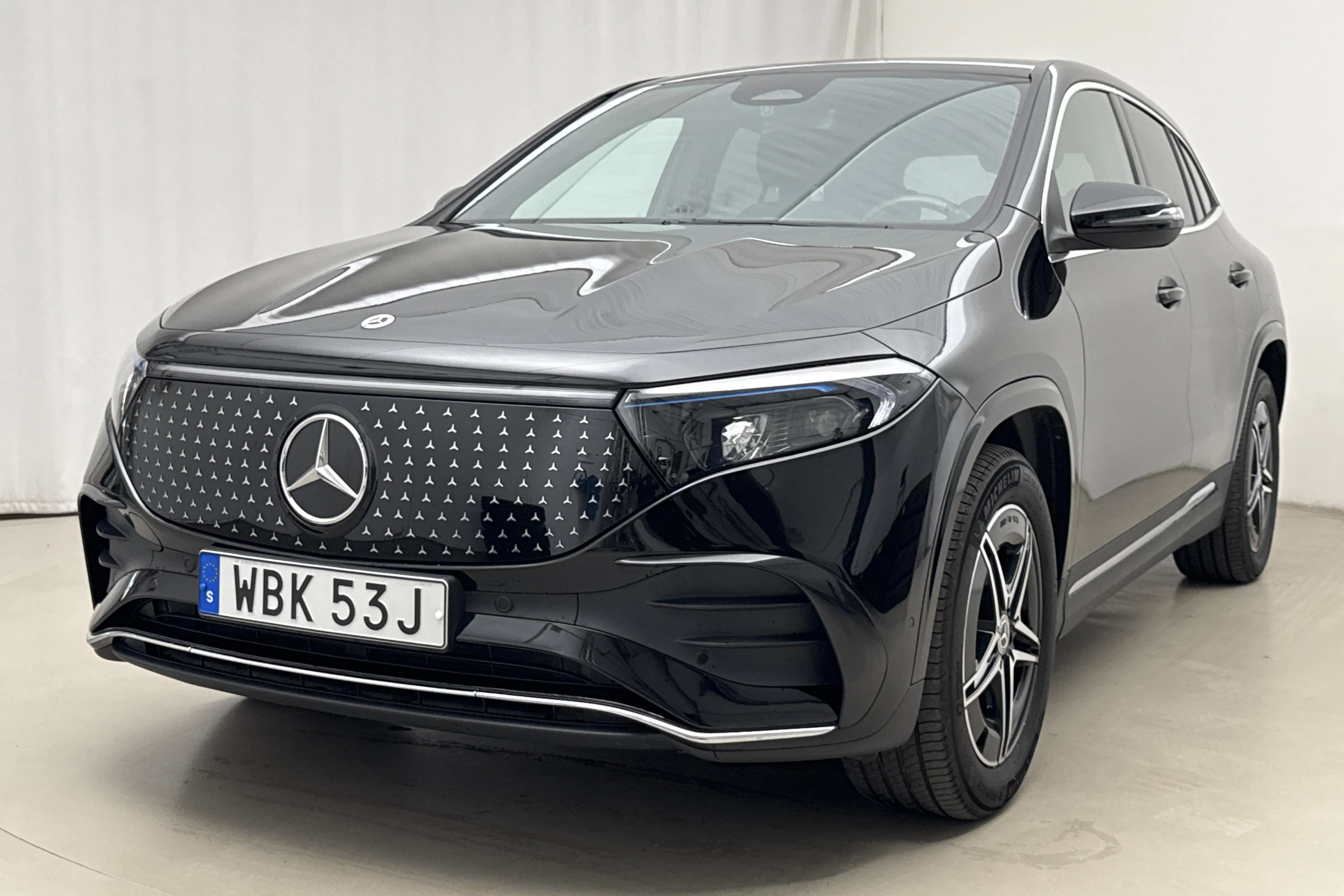 Presentationsfoto 1 av 18: Mercedes EQA 250+ H243 (190hk) - 3 153 mil - Automat - svart - 2024