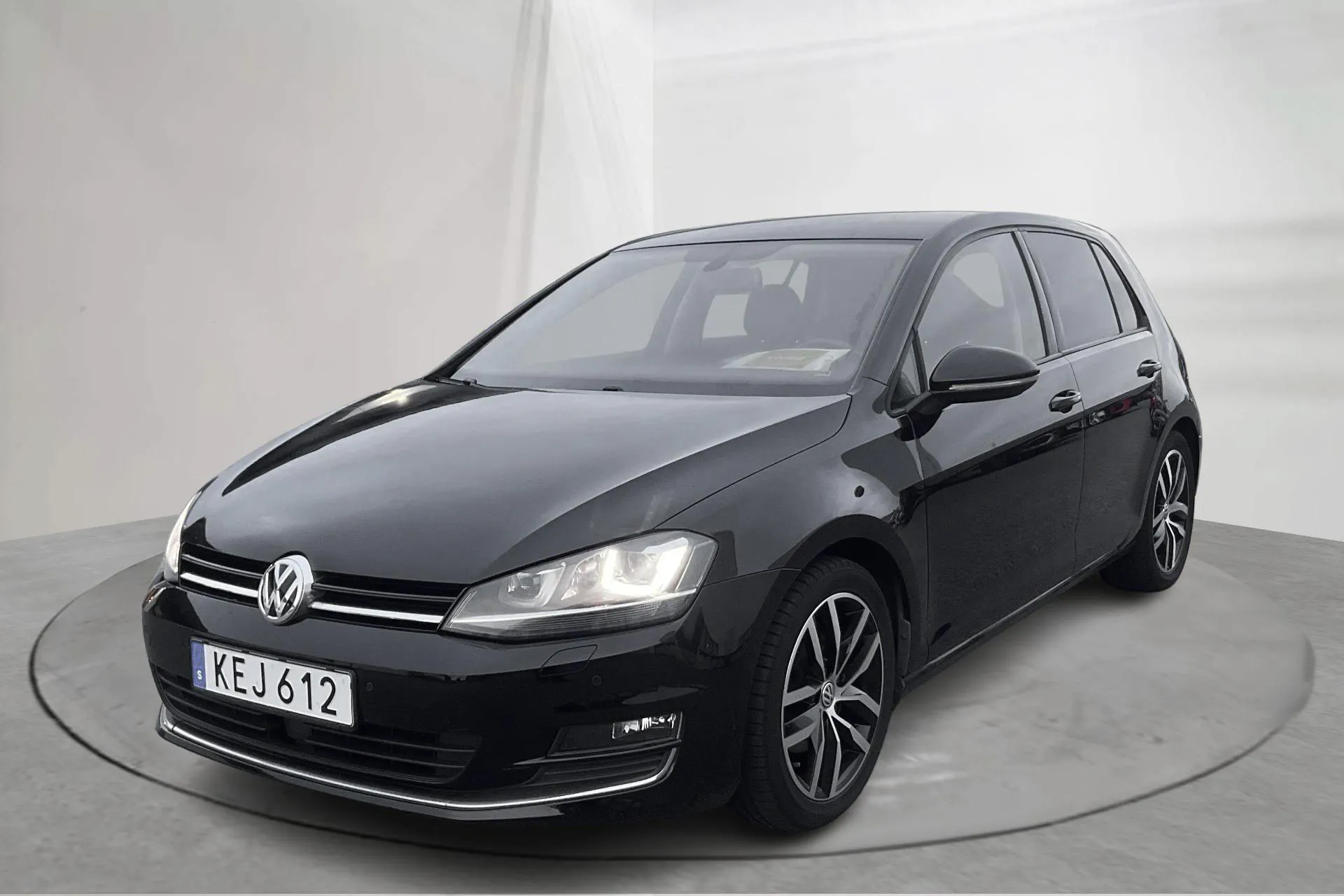 Presentation photo 1 of 14: VW Golf VII 1.4 TSI 5dr (150hk) - 141 700 km - Manual - black - 2016