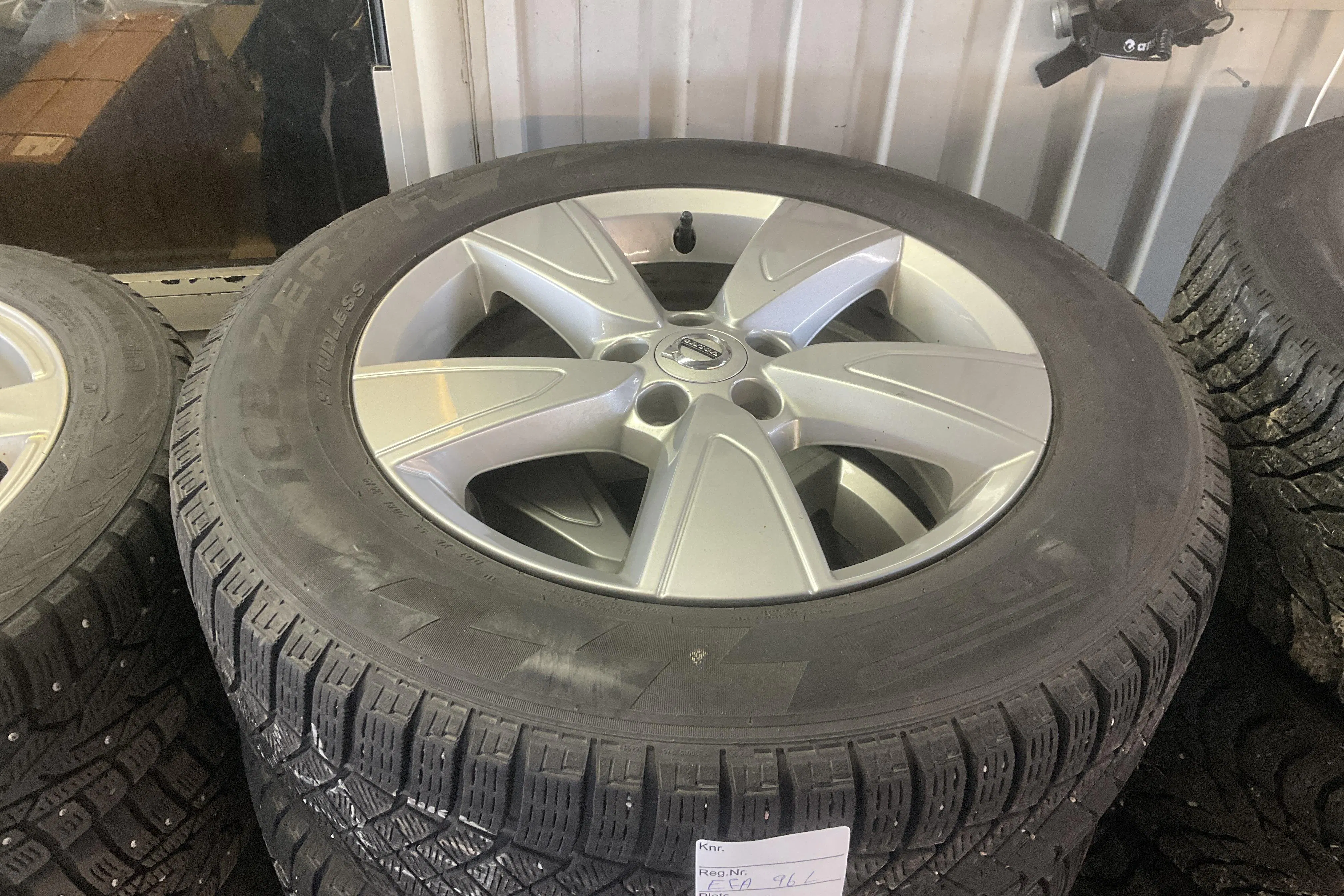 Presentation photo 13 of 13: Volvo XC40 D3 2WD (150hk) - 82 430 km - Automatic - white - 2020