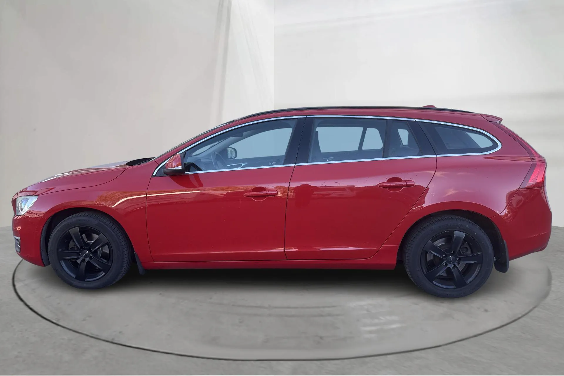 Presentation photo 2 of 15: Volvo V60 D4 (181hk) - 165 390 km - Automatic - red - 2014