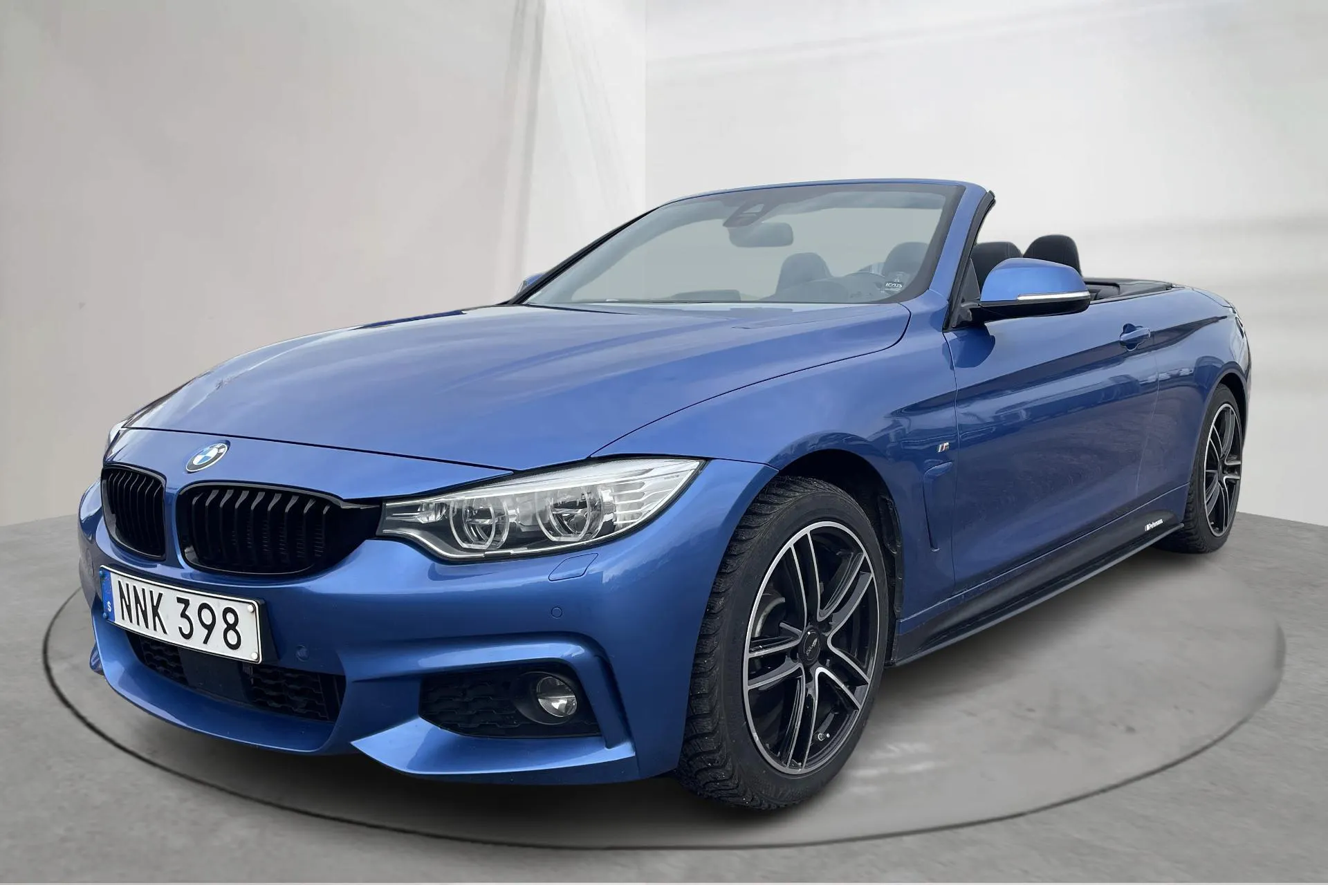 Presentation photo 1 of 23: BMW 435d xDrive Cabriolet, F33 (313hk) - 110 360 km - Automatic - blue - 2016