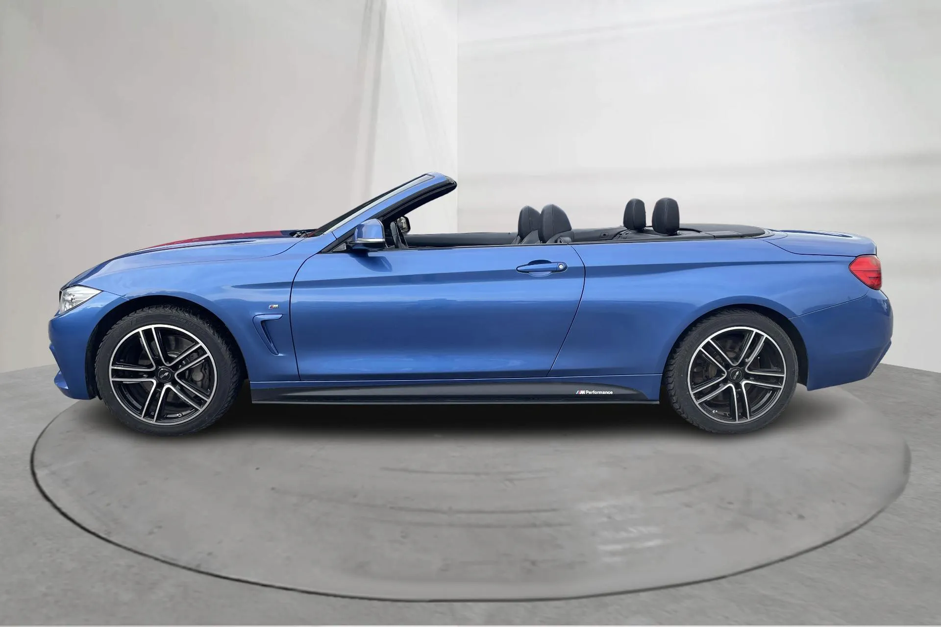 Presentation photo 2 of 23: BMW 435d xDrive Cabriolet, F33 (313hk) - 110 360 km - Automatic - blue - 2016