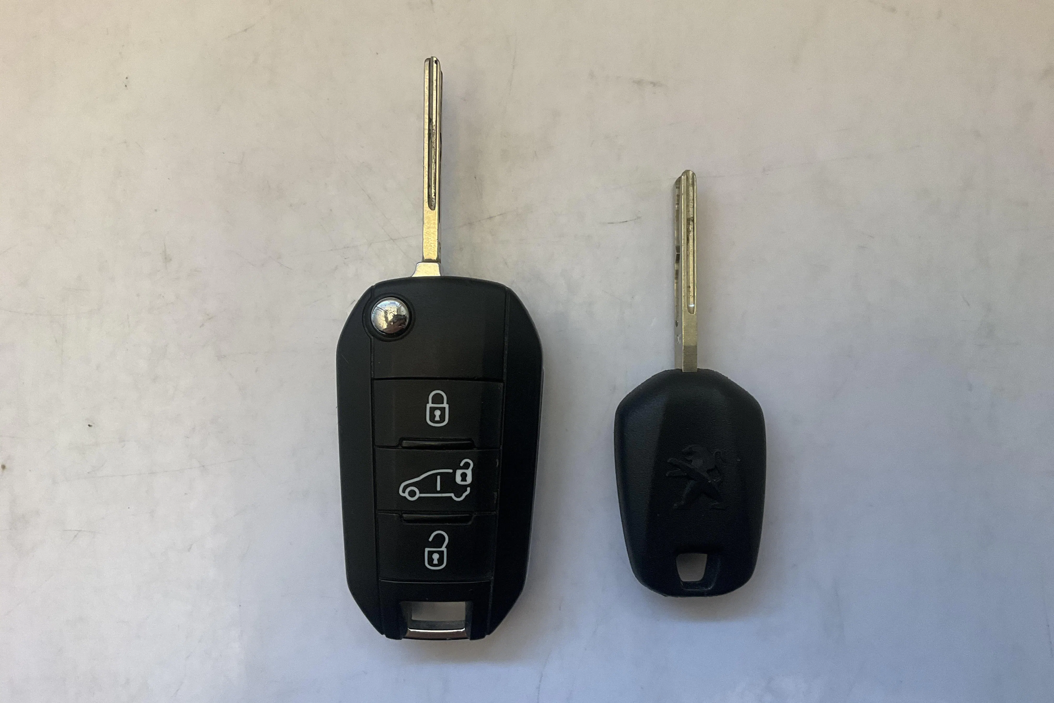 Presentationsfoto 13 av 13: Peugeot e-Partner 50kWh (136hk) - 16 141 mil - Automat - vit - 2022