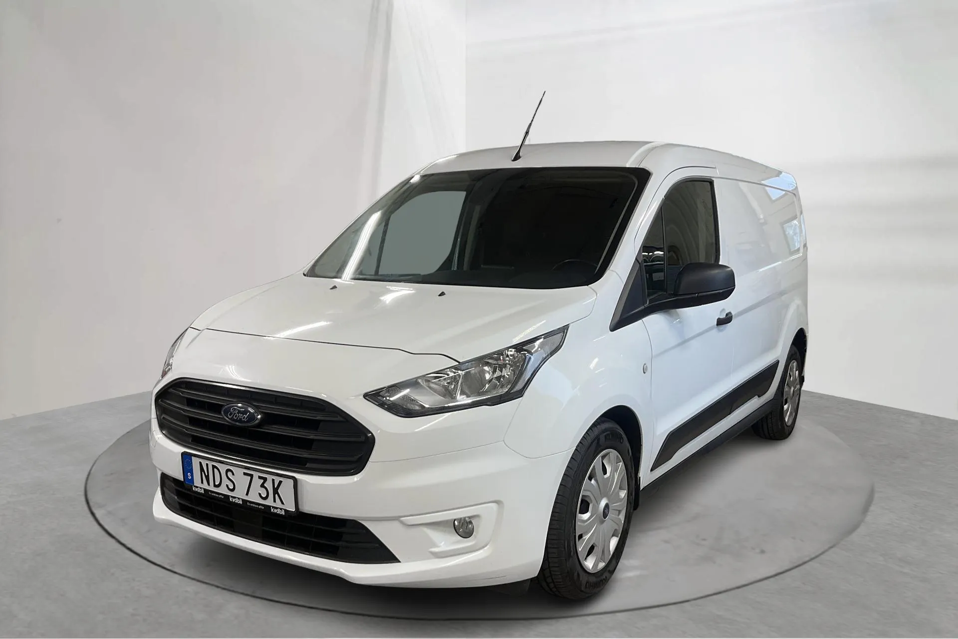Presentationsfoto 1 av 17: Ford Transit Connect 1.5 EcoBlue (100hk) - 8 034 mil - Automat - vit - 2020
