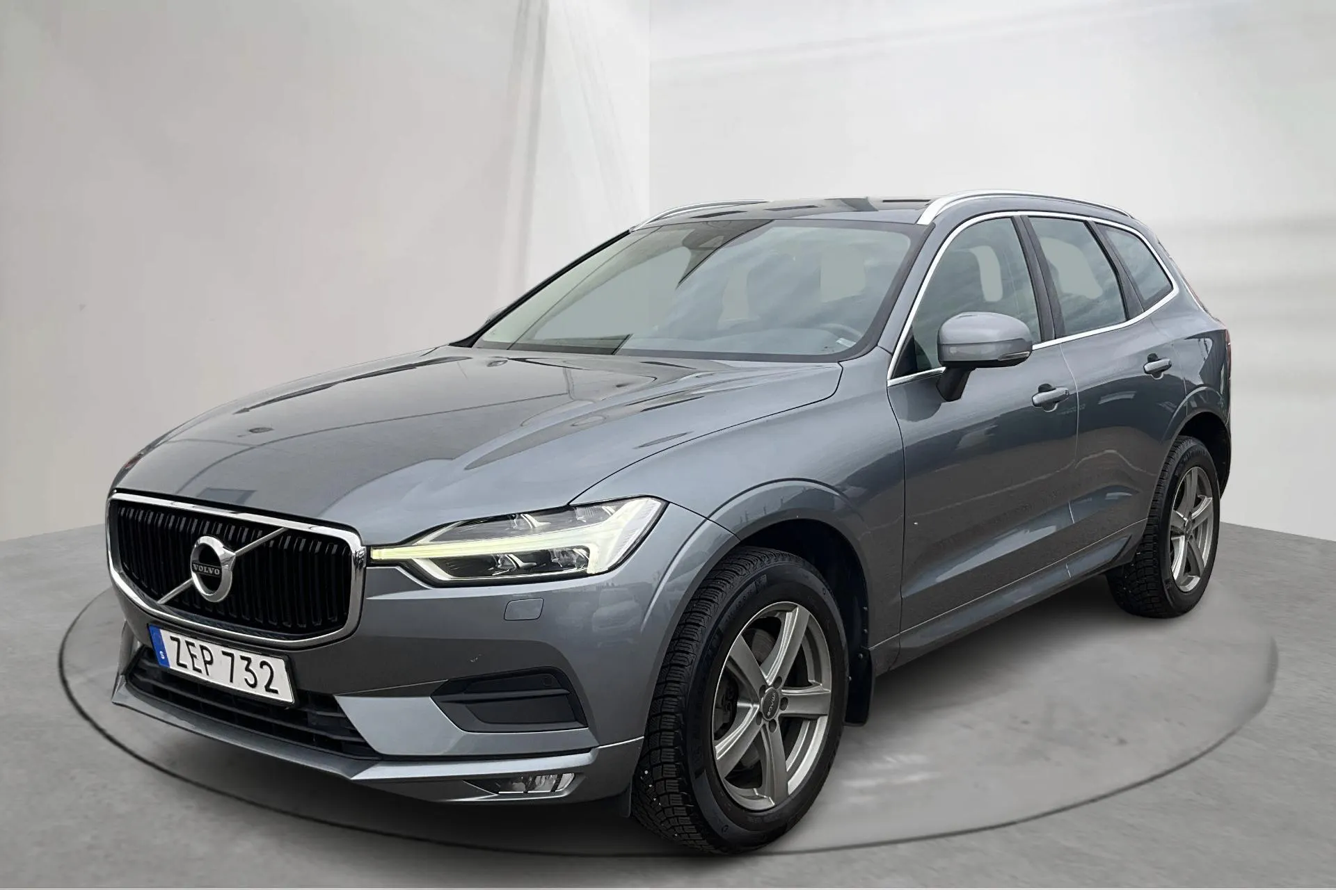 Presentationsfoto 1 av 18: Volvo XC60 D4 AWD (190hk) - 22 533 mil - Automat - grå - 2019