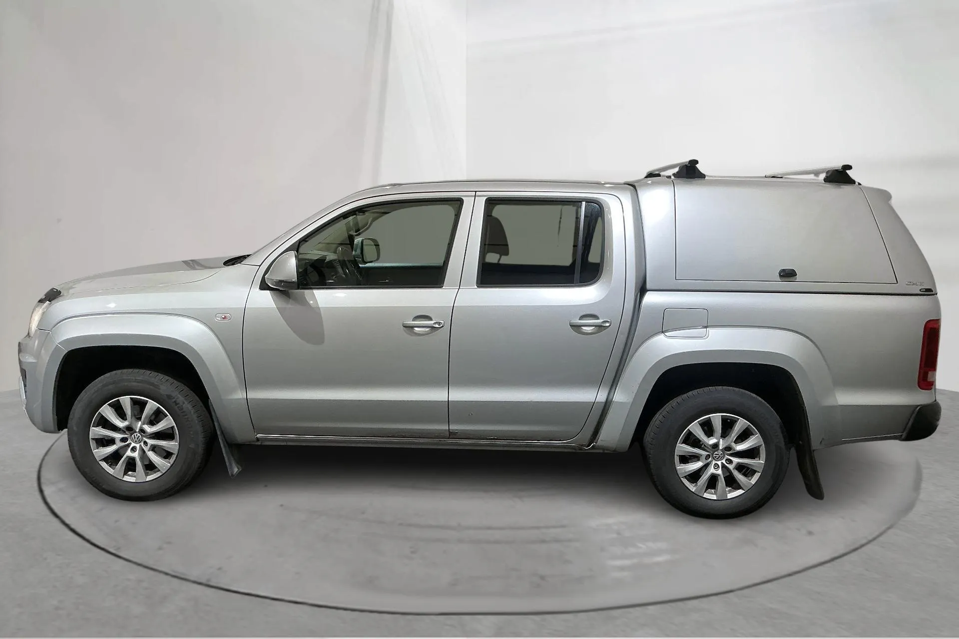 Presentationsfoto 2 av 18: VW Amarok 3.0 TDI 4motion (204hk) - 25 733 mil - Automat - silver - 2020